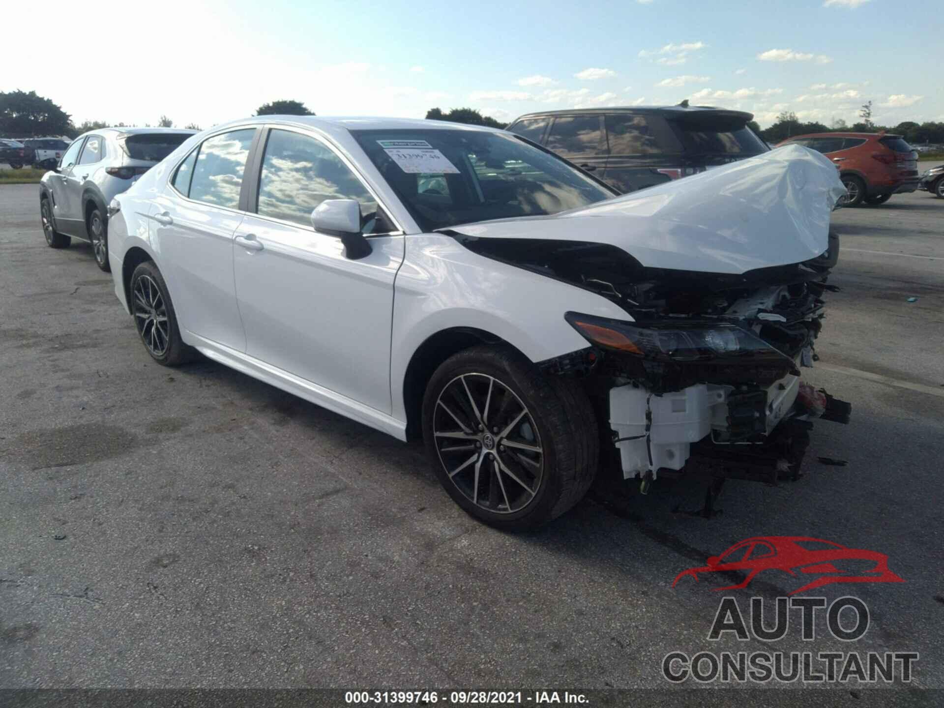 TOYOTA CAMRY 2021 - 4T1G11AK7MU430345