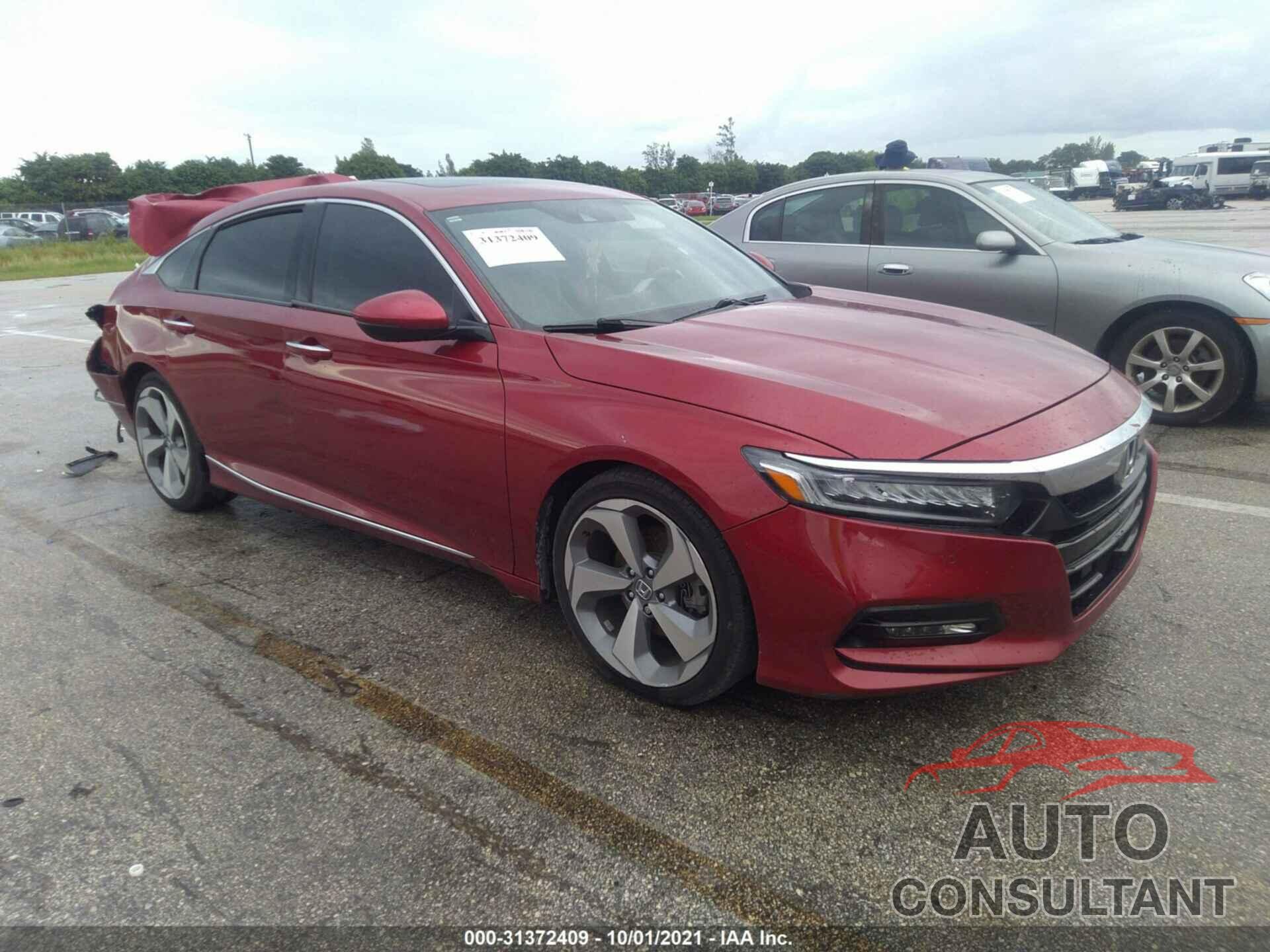 HONDA ACCORD SEDAN 2018 - 1HGCV1F9XJA033885