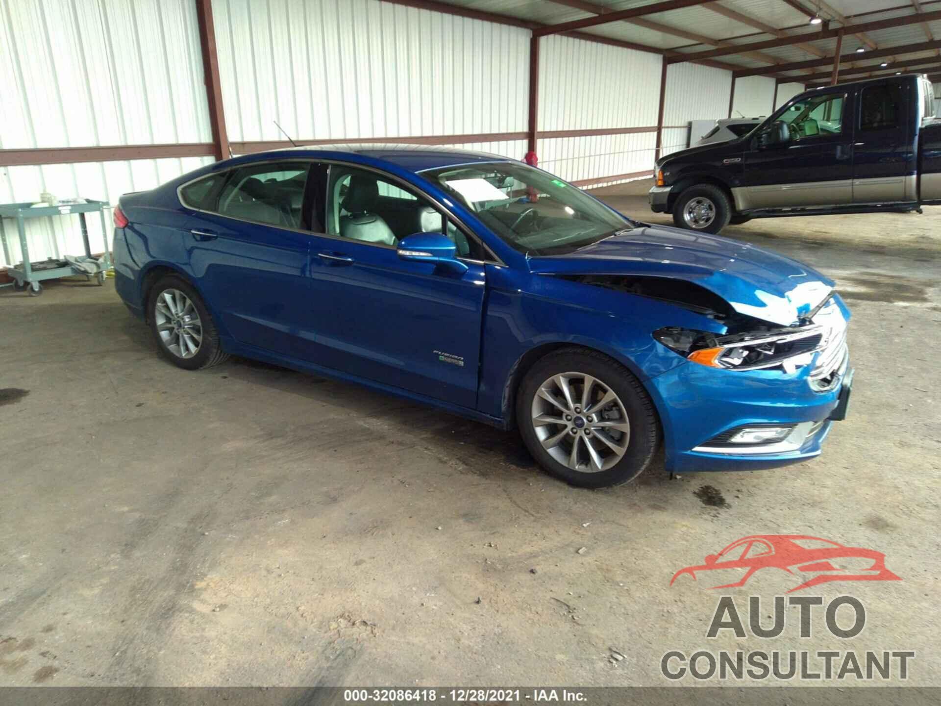 FORD FUSION ENERGI 2017 - 3FA6P0PU3HR209460