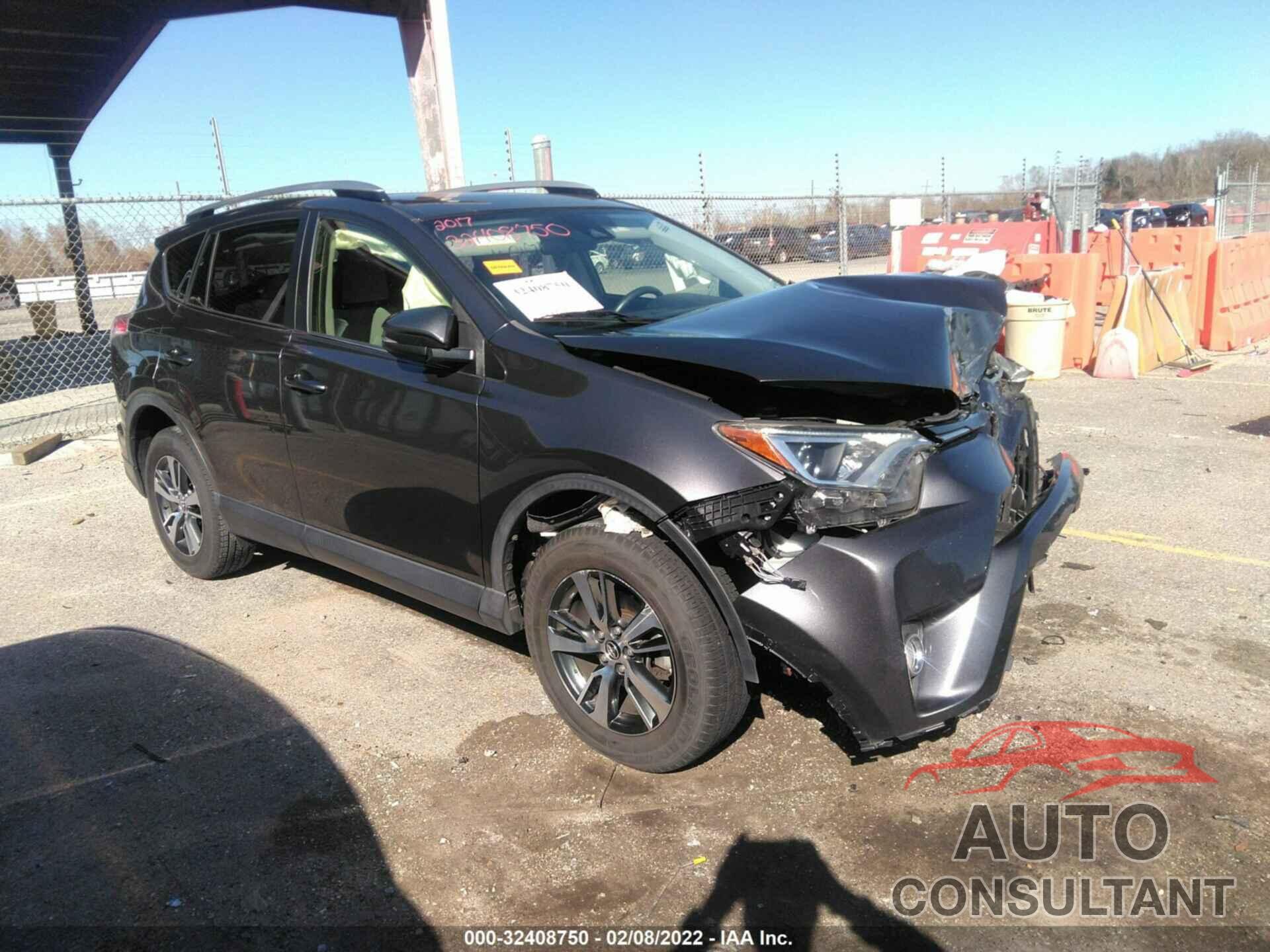 TOYOTA RAV4 2017 - JTMWFREV9HJ704592