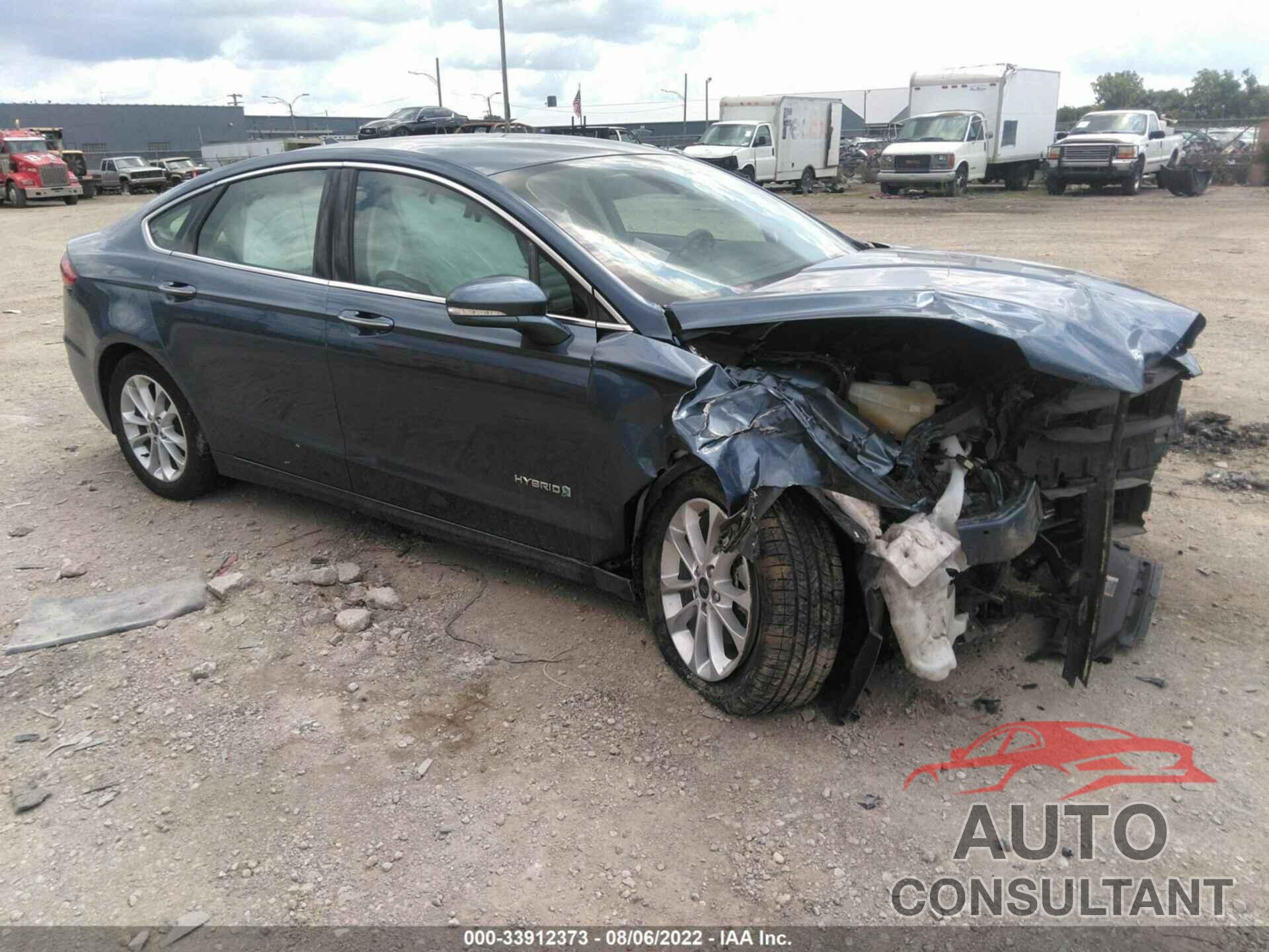 FORD FUSION HYBRID 2019 - 3FA6P0MU9KR131052