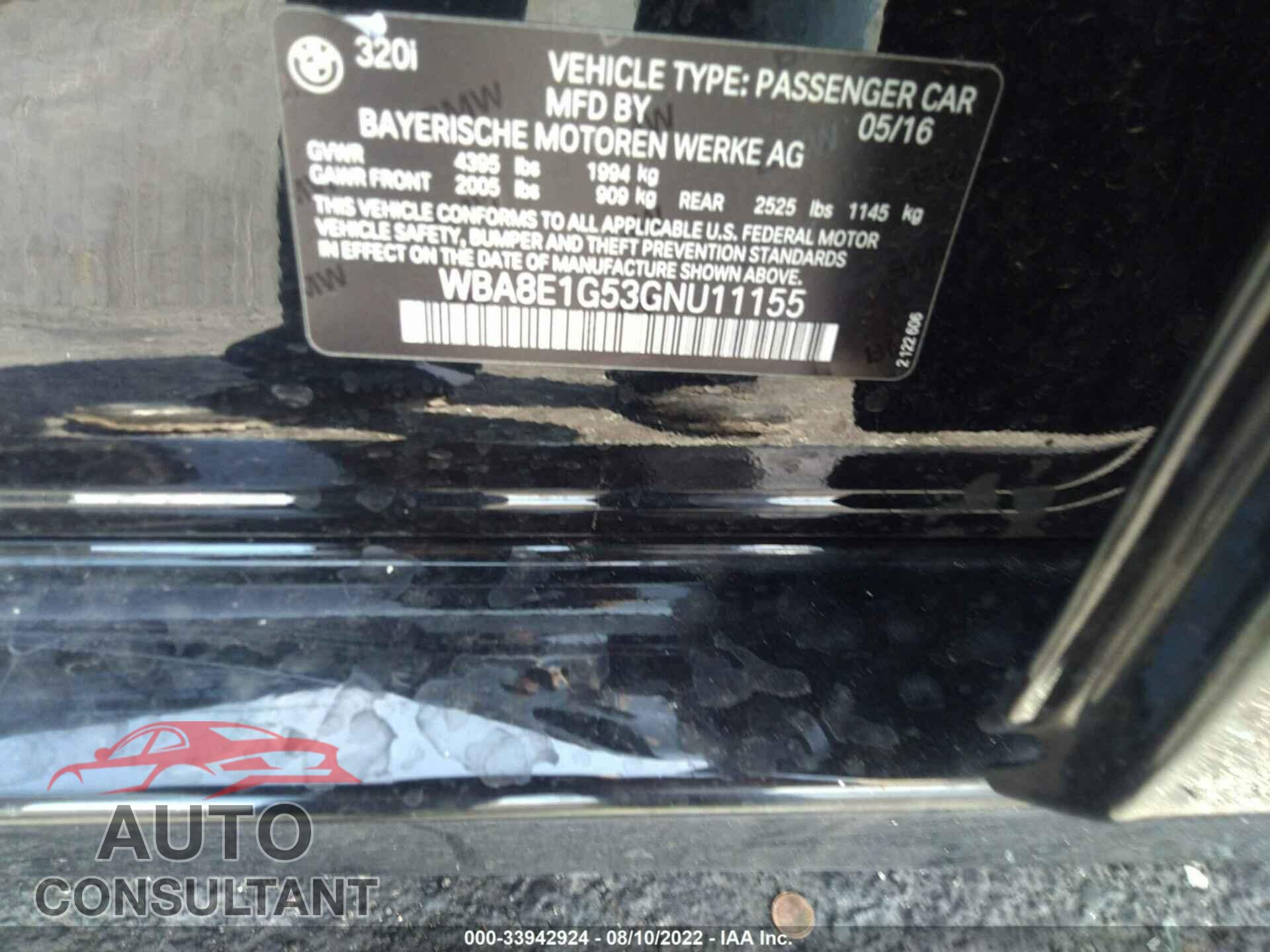 BMW 3 SERIES 2016 - WBA8E1G53GNU11155