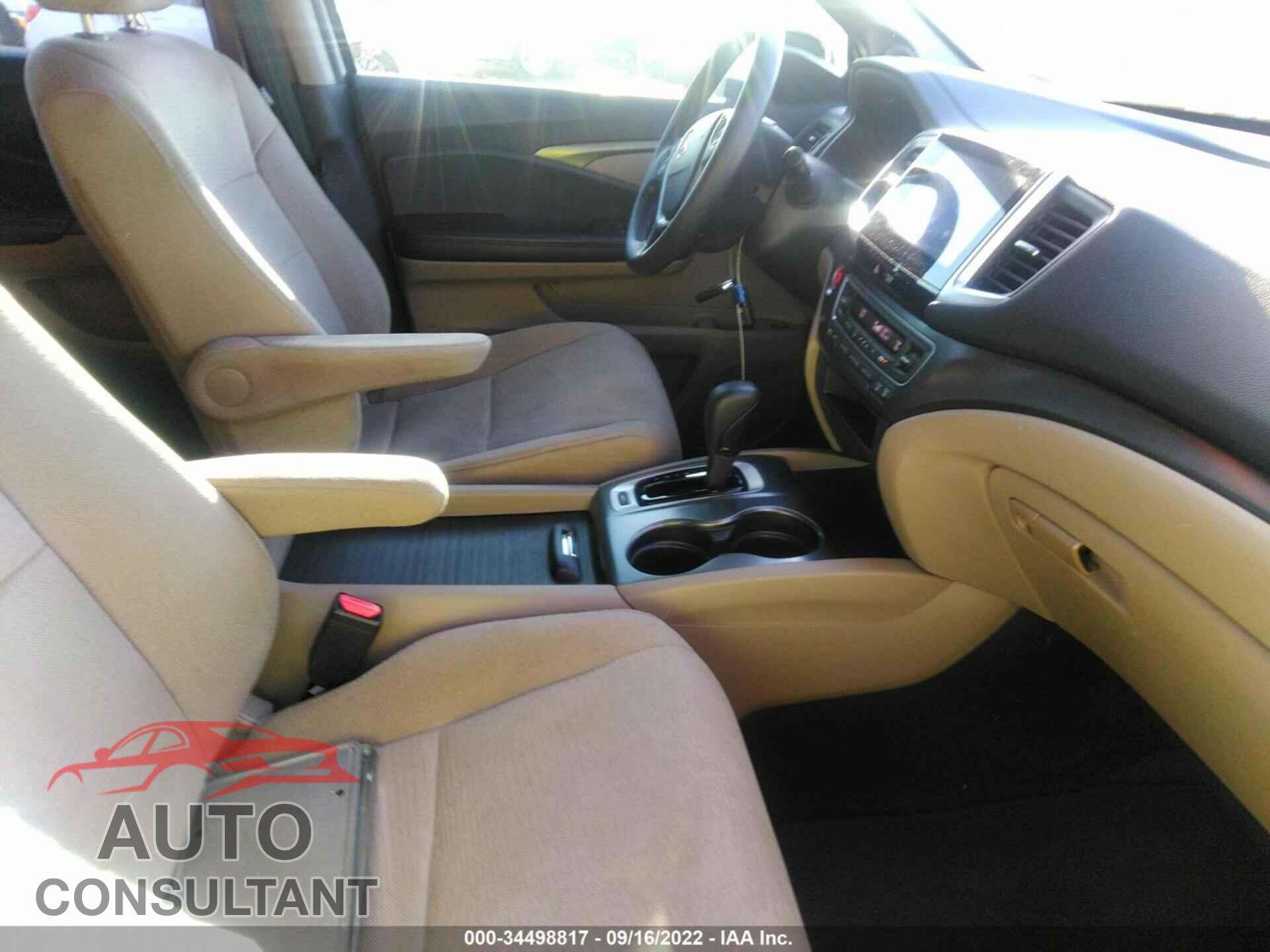 HONDA PILOT 2017 - 5FNYF5H33HB027977