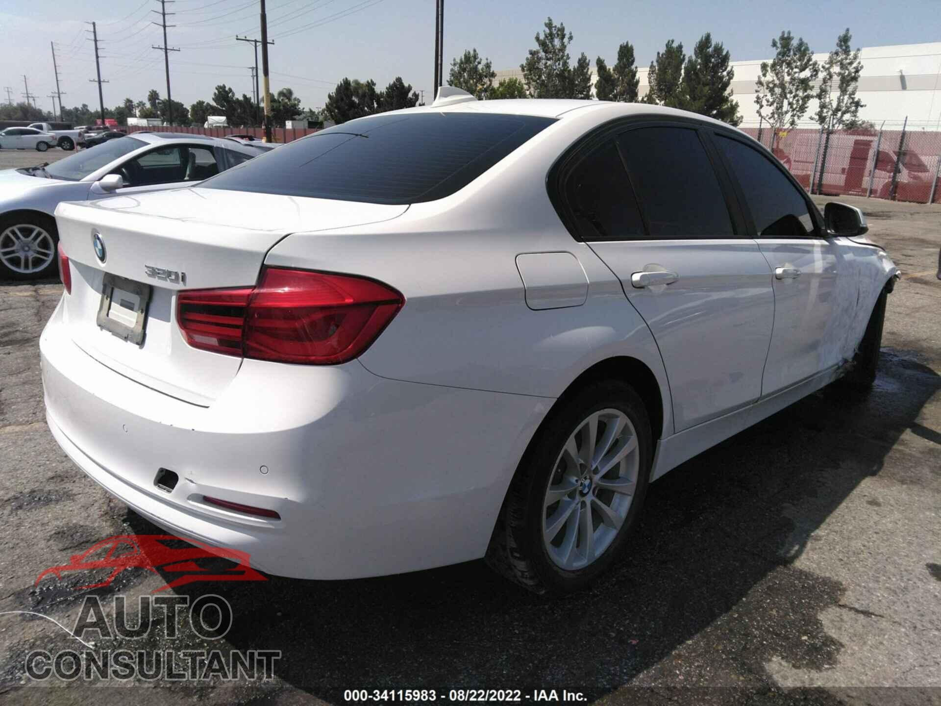 BMW 3 SERIES 2016 - WBA8E1G5XGNU12321