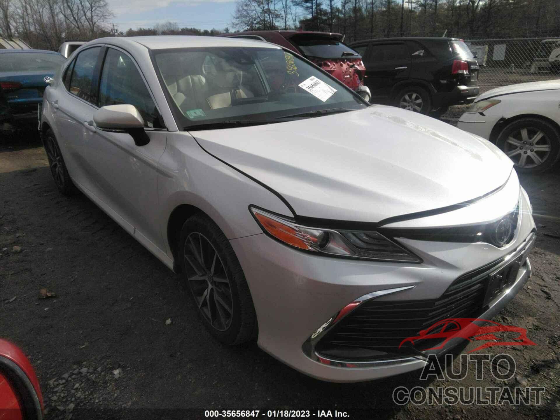 TOYOTA CAMRY 2022 - 4T1F11BKXNU052937