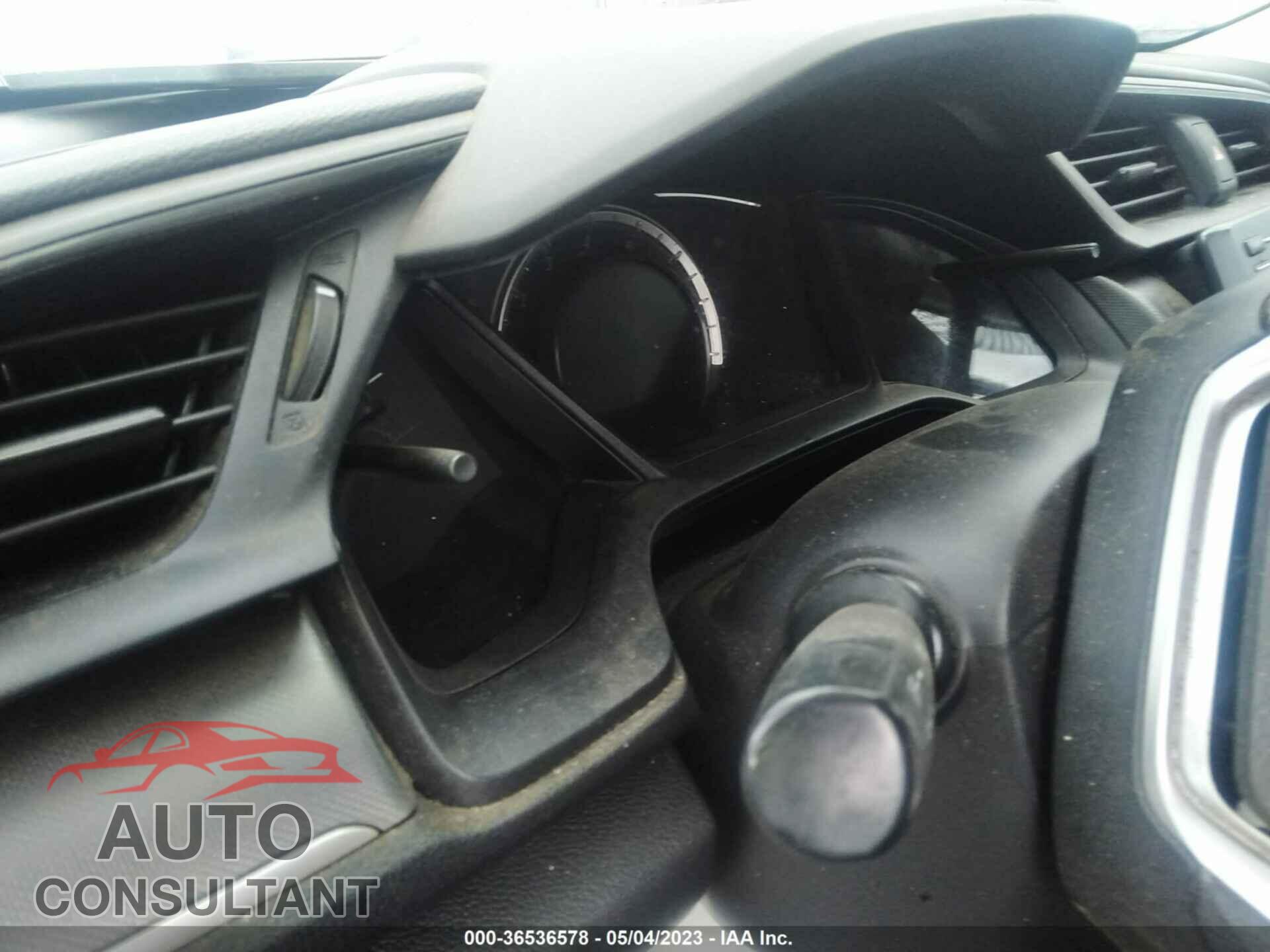 HONDA CIVIC SEDAN 2018 - 2HGFC2F52JH604843