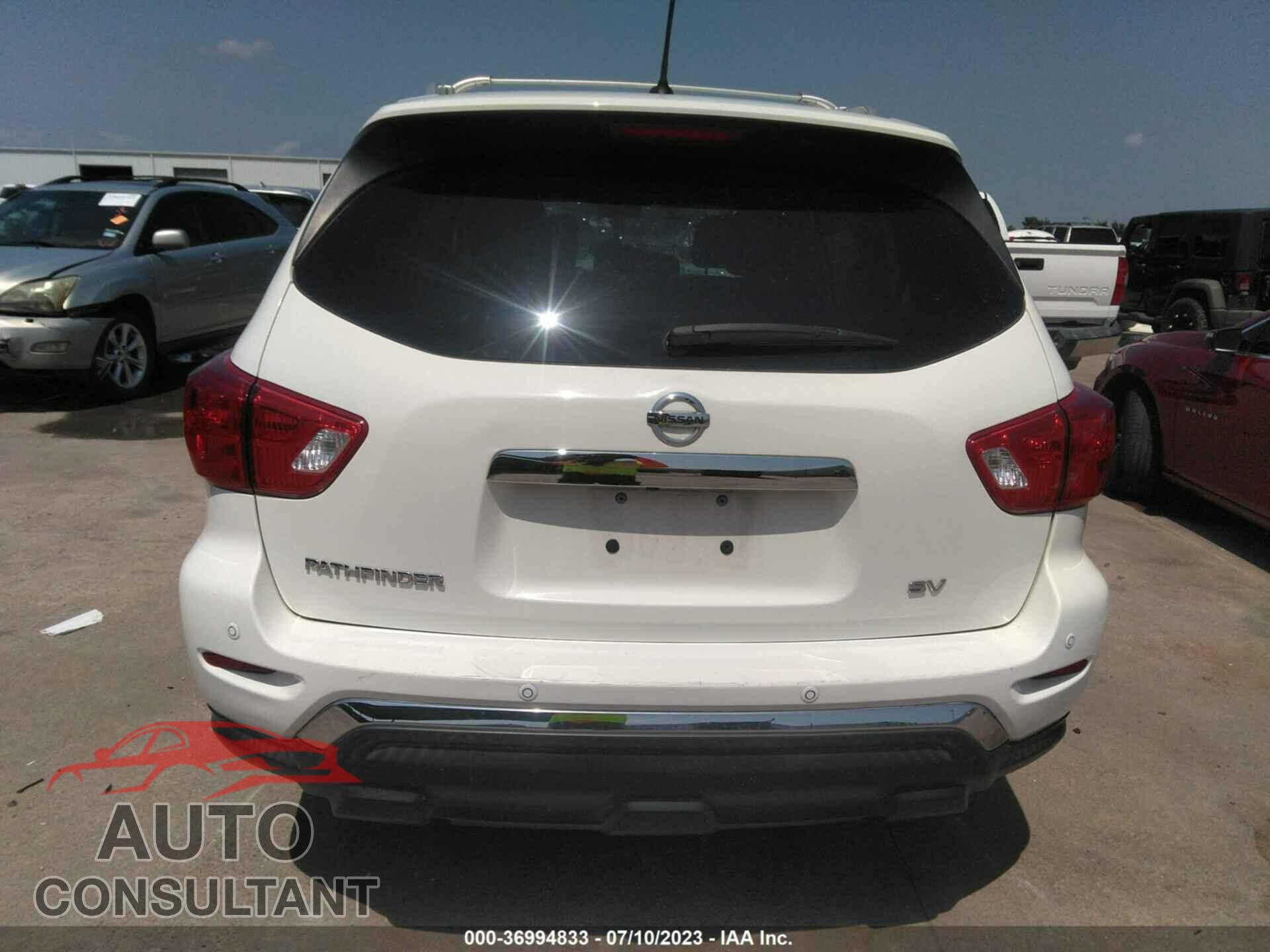NISSAN PATHFINDER 2017 - 5N1DR2MN7HC652404