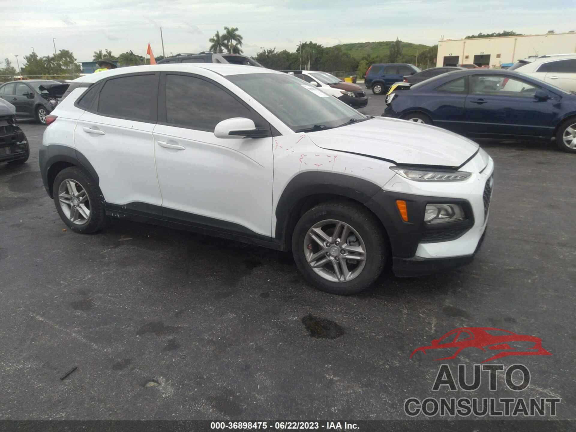 HYUNDAI KONA 2018 - KM8K12AA7JU144675