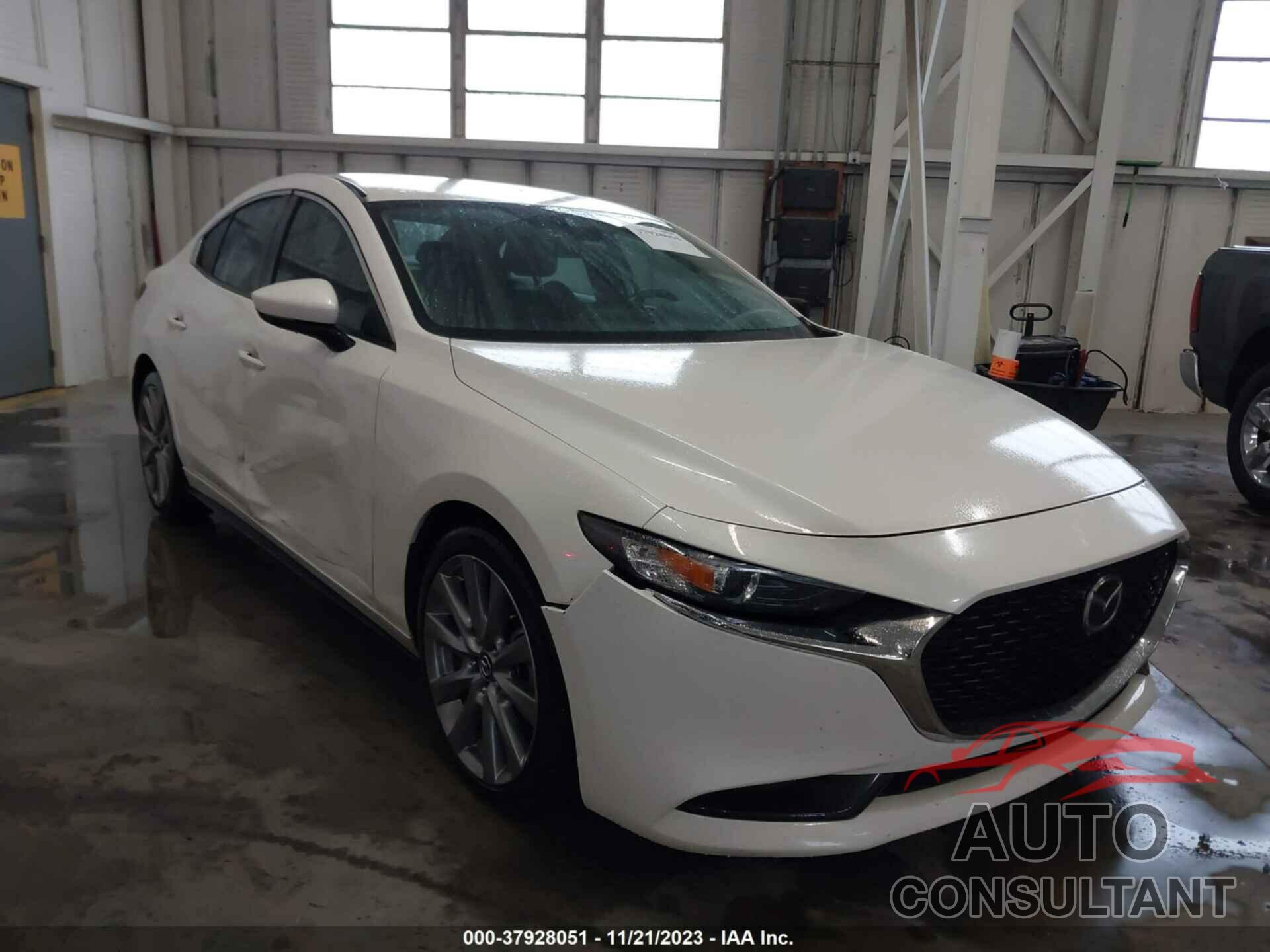 MAZDA MAZDA3 2019 - JM1BPACL7K1107379