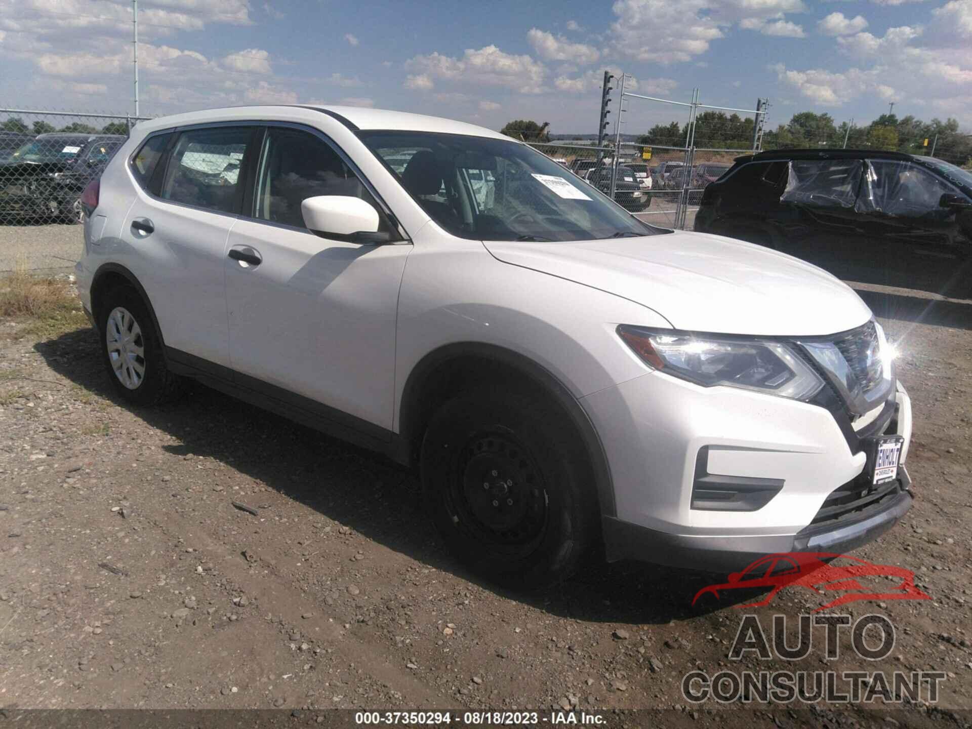 NISSAN ROGUE 2017 - KNMAT2MV0HP558446