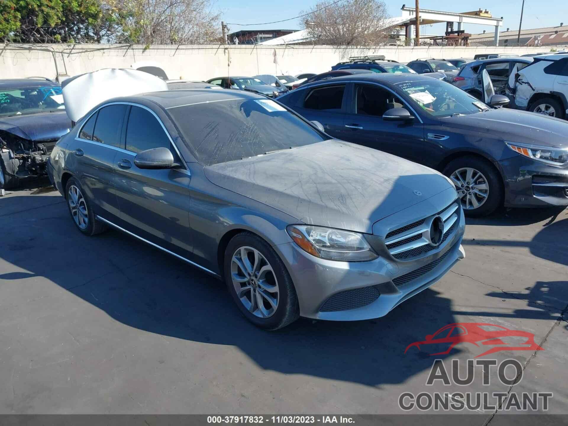 MERCEDES-BENZ C-CLASS 2018 - 55SWF4JB3JU234635