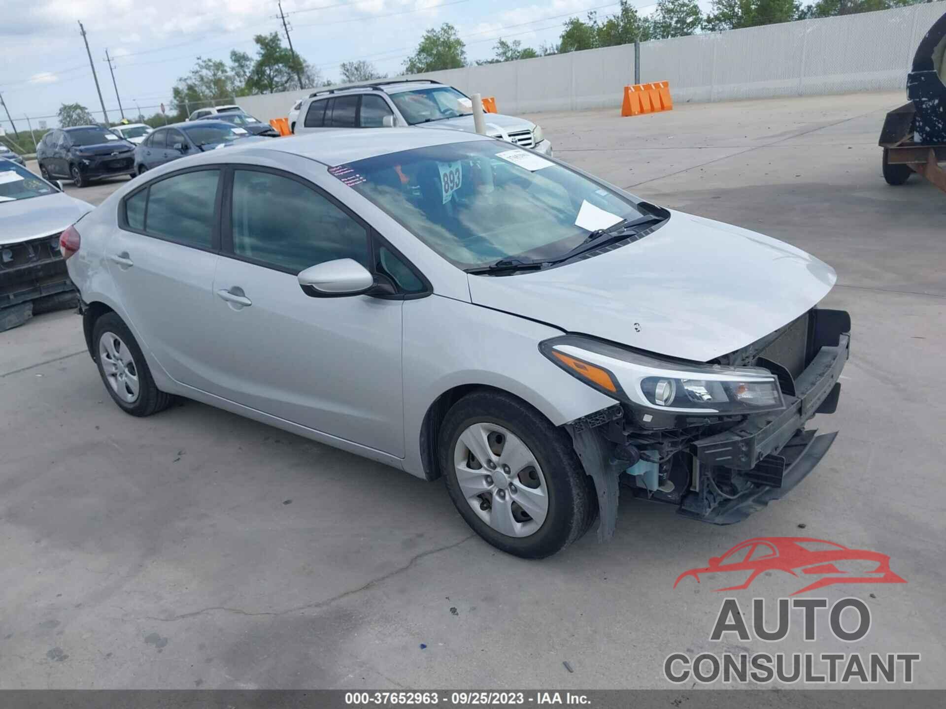 KIA FORTE 2018 - 3KPFL4A78JE165064