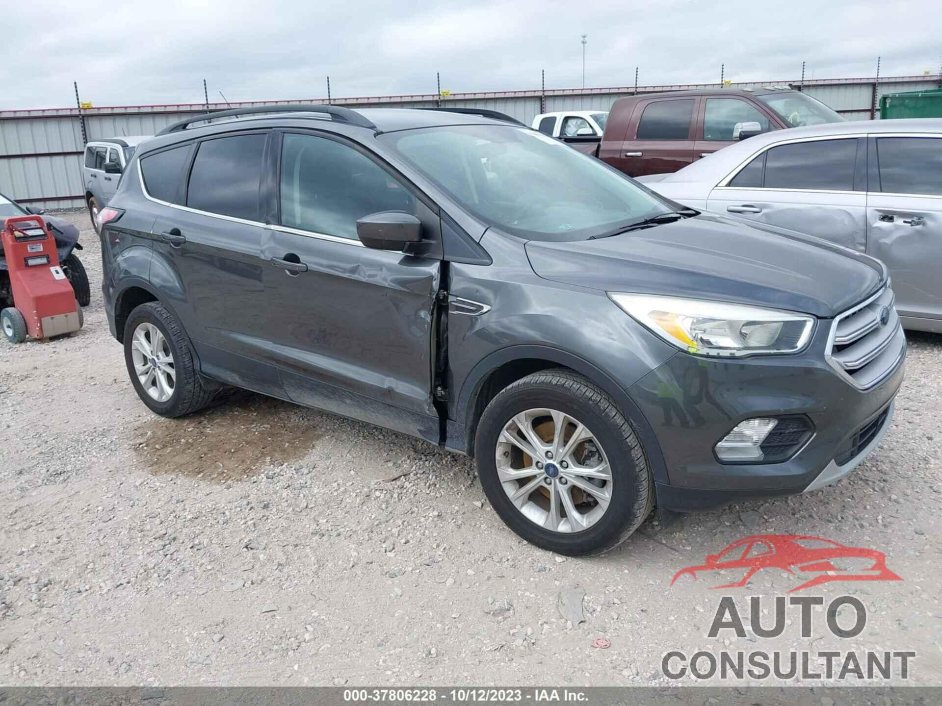 FORD ESCAPE 2018 - 1FMCU9GD1JUB23570
