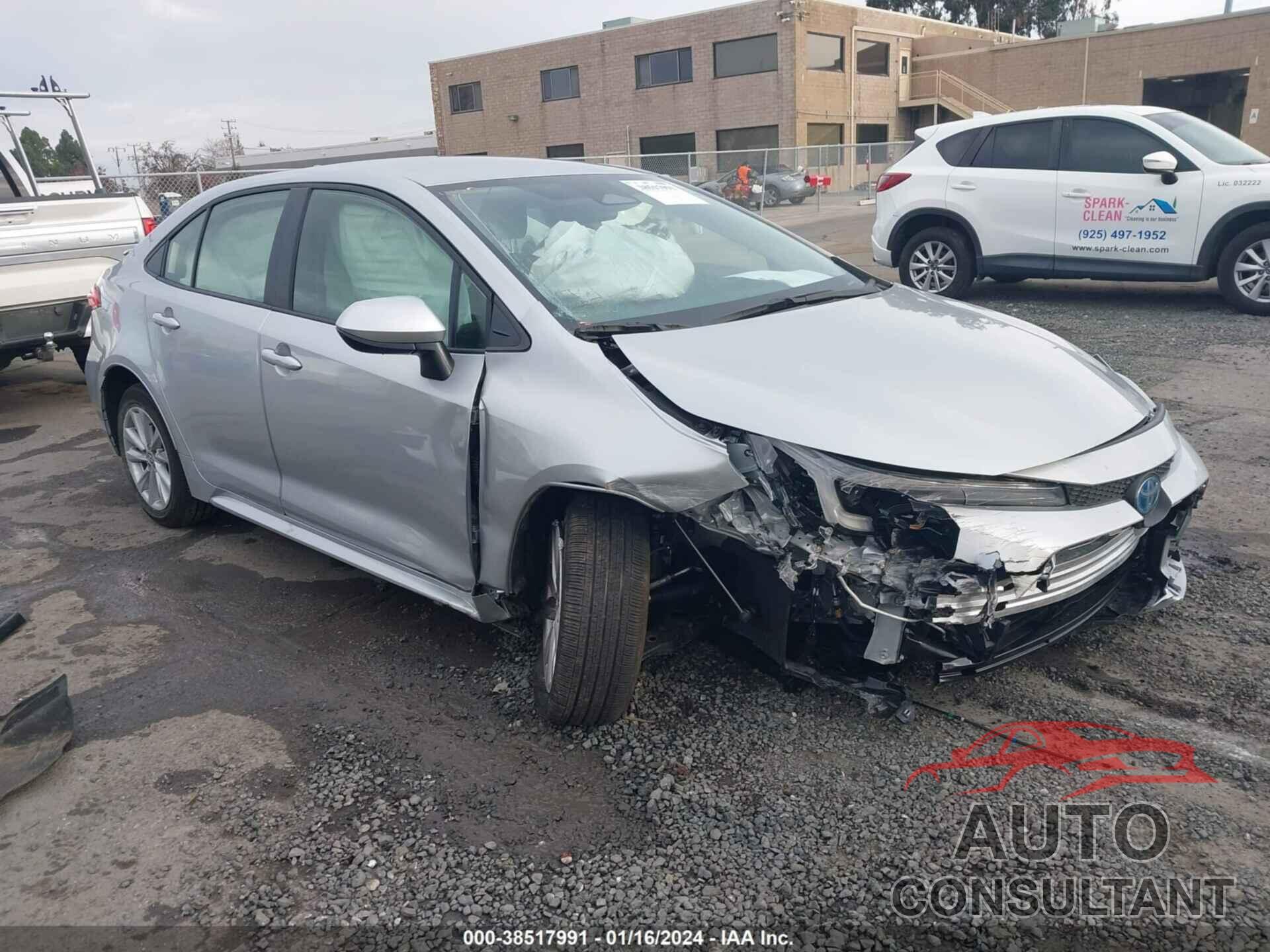 TOYOTA COROLLA 2024 - JTDBCMFE4R3031810