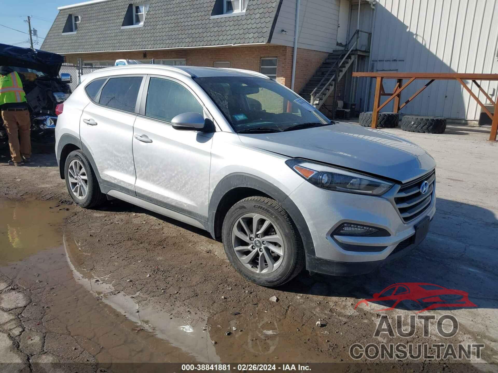 HYUNDAI TUCSON 2018 - KM8J3CA40JU763916