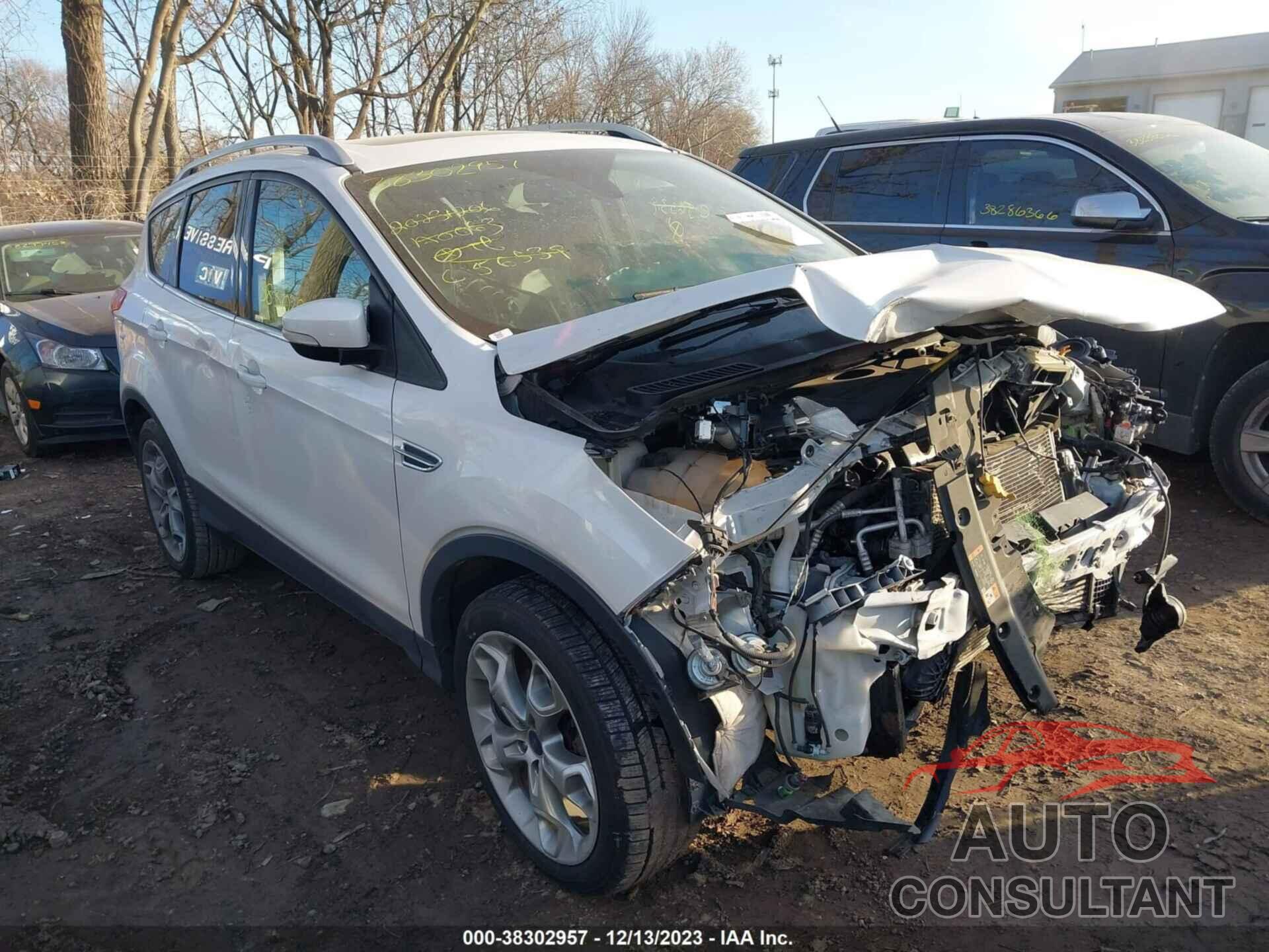 FORD ESCAPE 2016 - 1FMCU9J97GUC56539