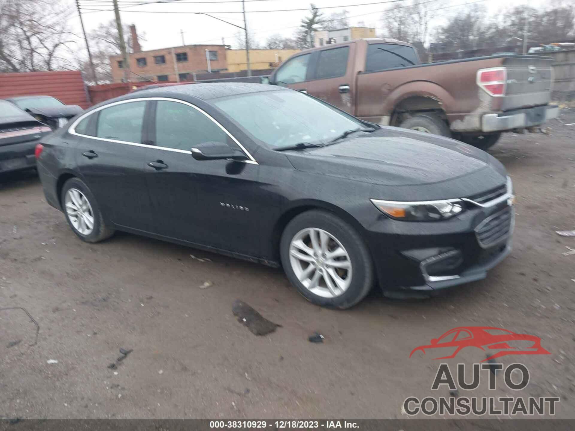 CHEVROLET MALIBU 2018 - 1G1ZD5ST8JF188340