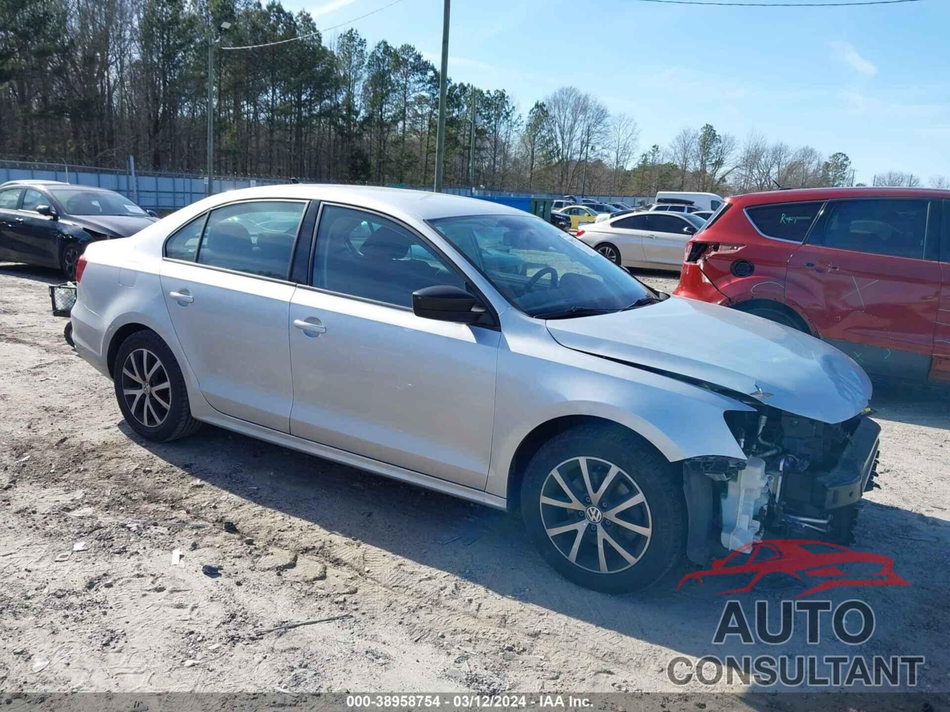 VOLKSWAGEN JETTA 2016 - 3VWD67AJ9GM253533