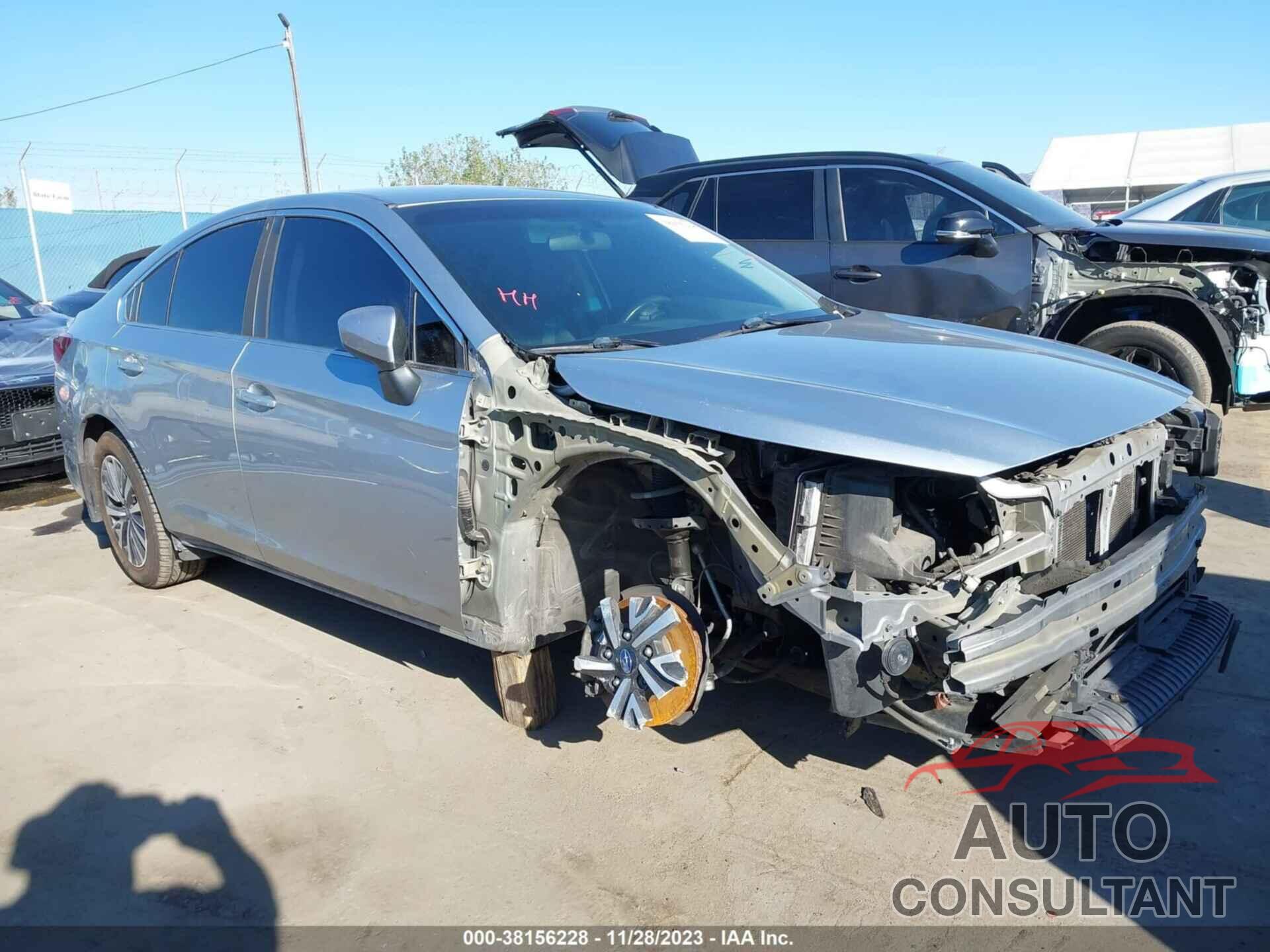 SUBARU LEGACY 2018 - 4S3BNAC61J3034335