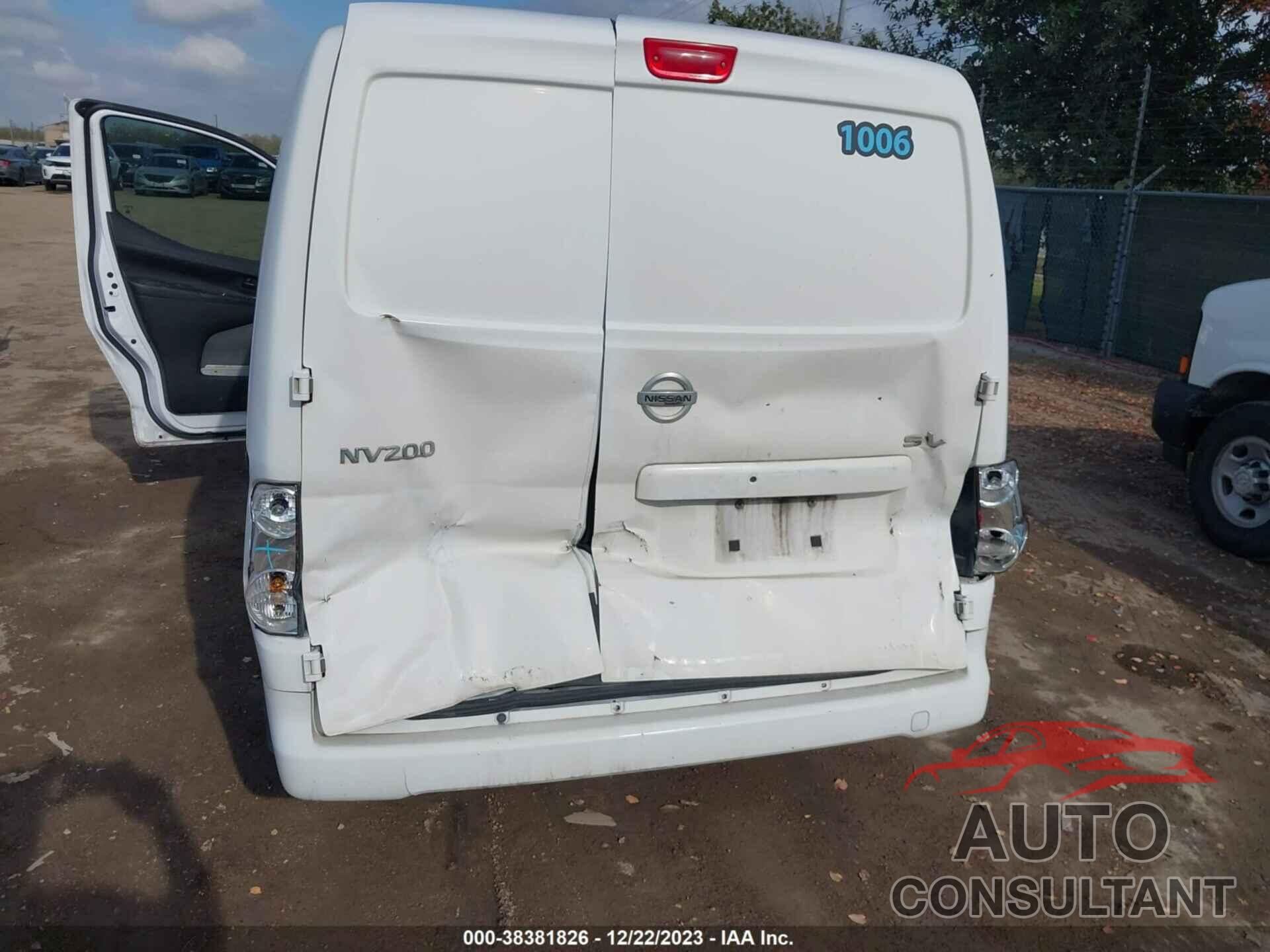 NISSAN NV200 COMPACT CARGO 2017 - 3N6CM0KN6HK721287