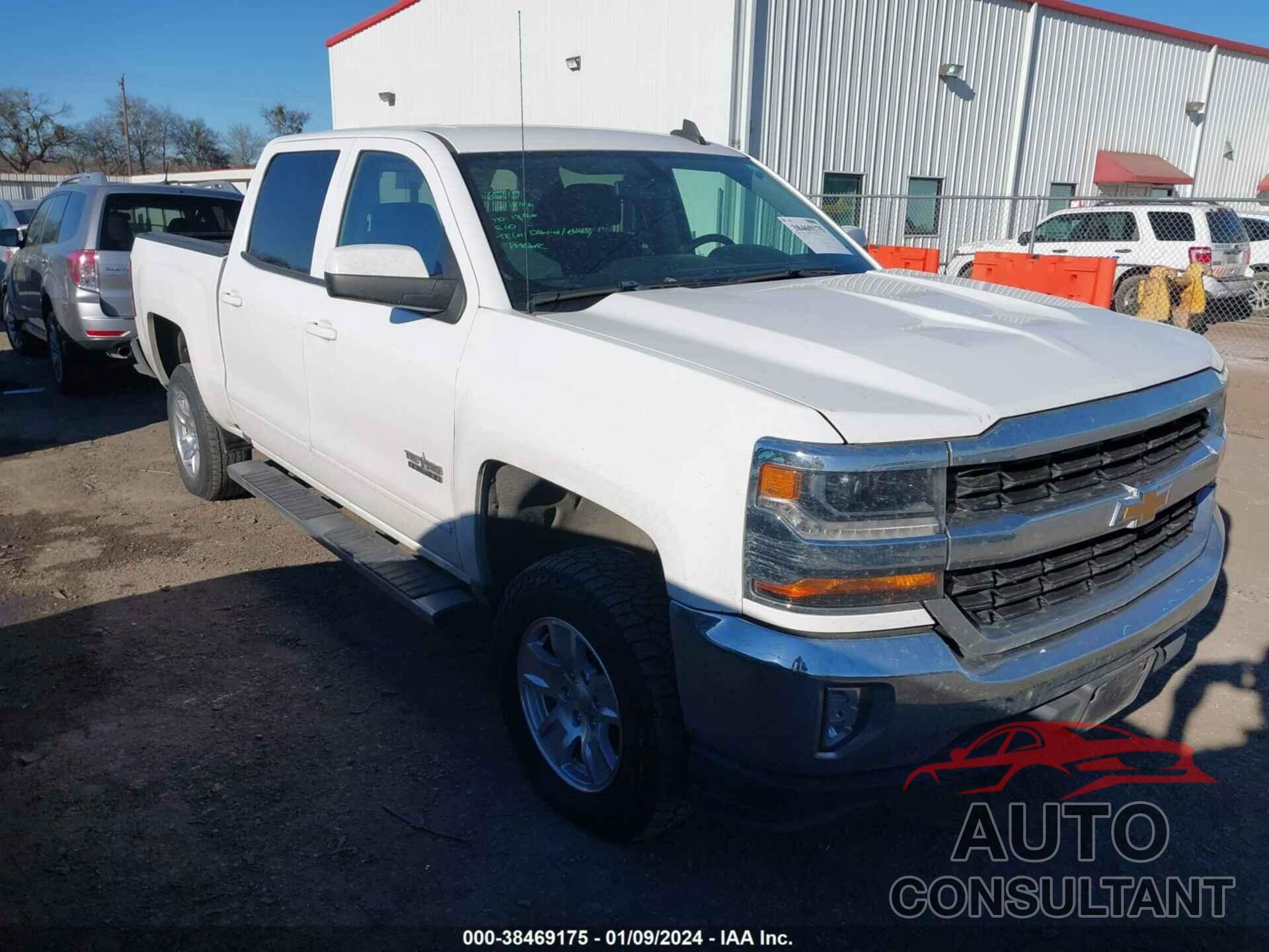 CHEVROLET SILVERADO 1500 2018 - 3GCPCREC0JG617991