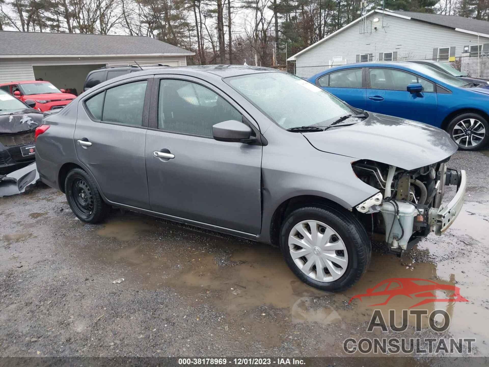 NISSAN VERSA 2018 - 3N1CN7APXJL812271