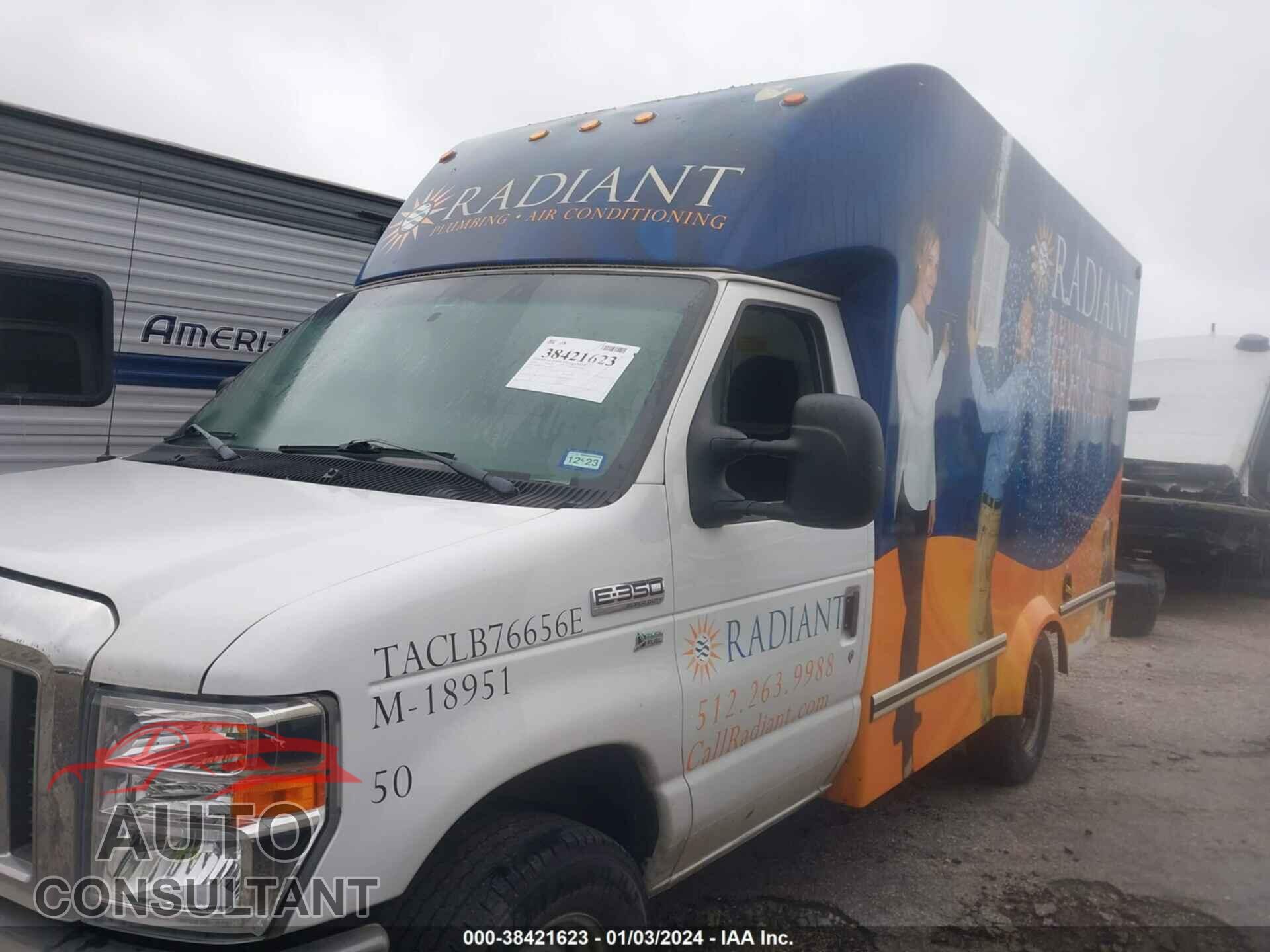 FORD ECONOLINE 2018 - 1FDWE3F63JDC03950