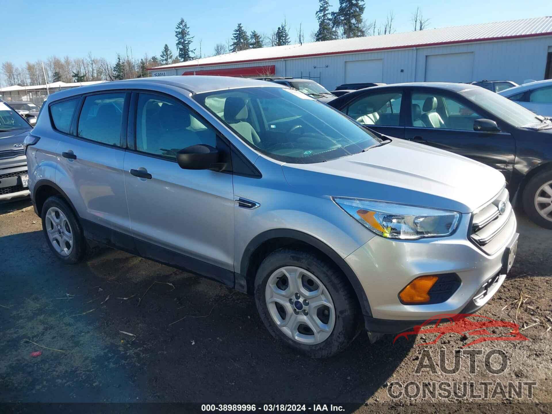 FORD ESCAPE 2017 - 1FMCU0F78HUE75272