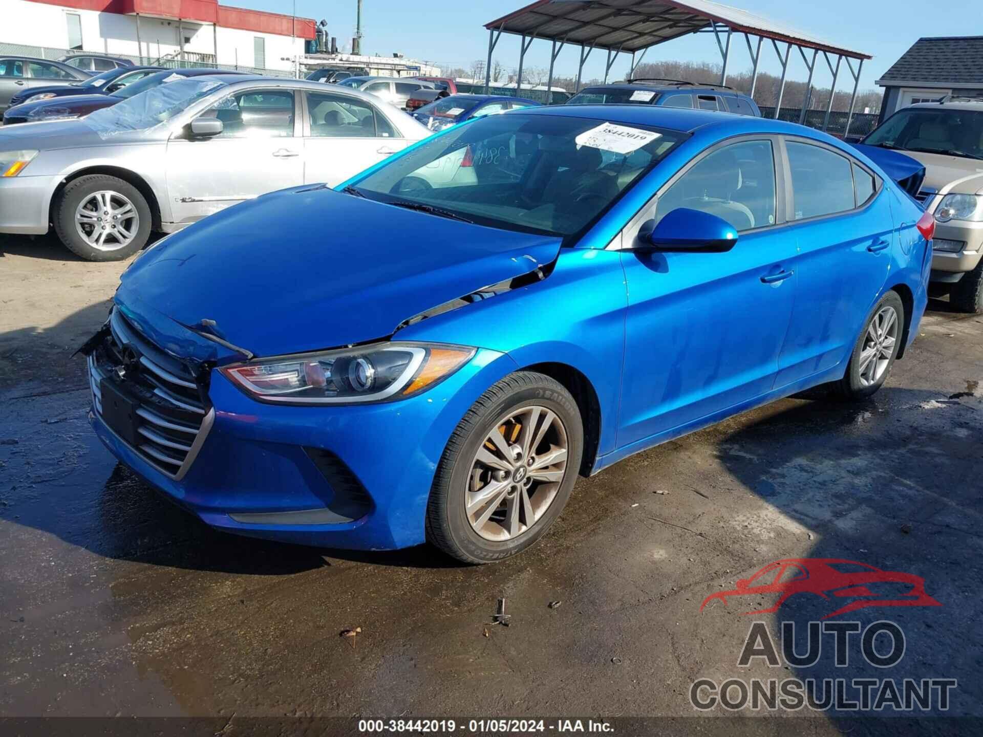 HYUNDAI ELANTRA 2017 - KMHD84LF4HU224602