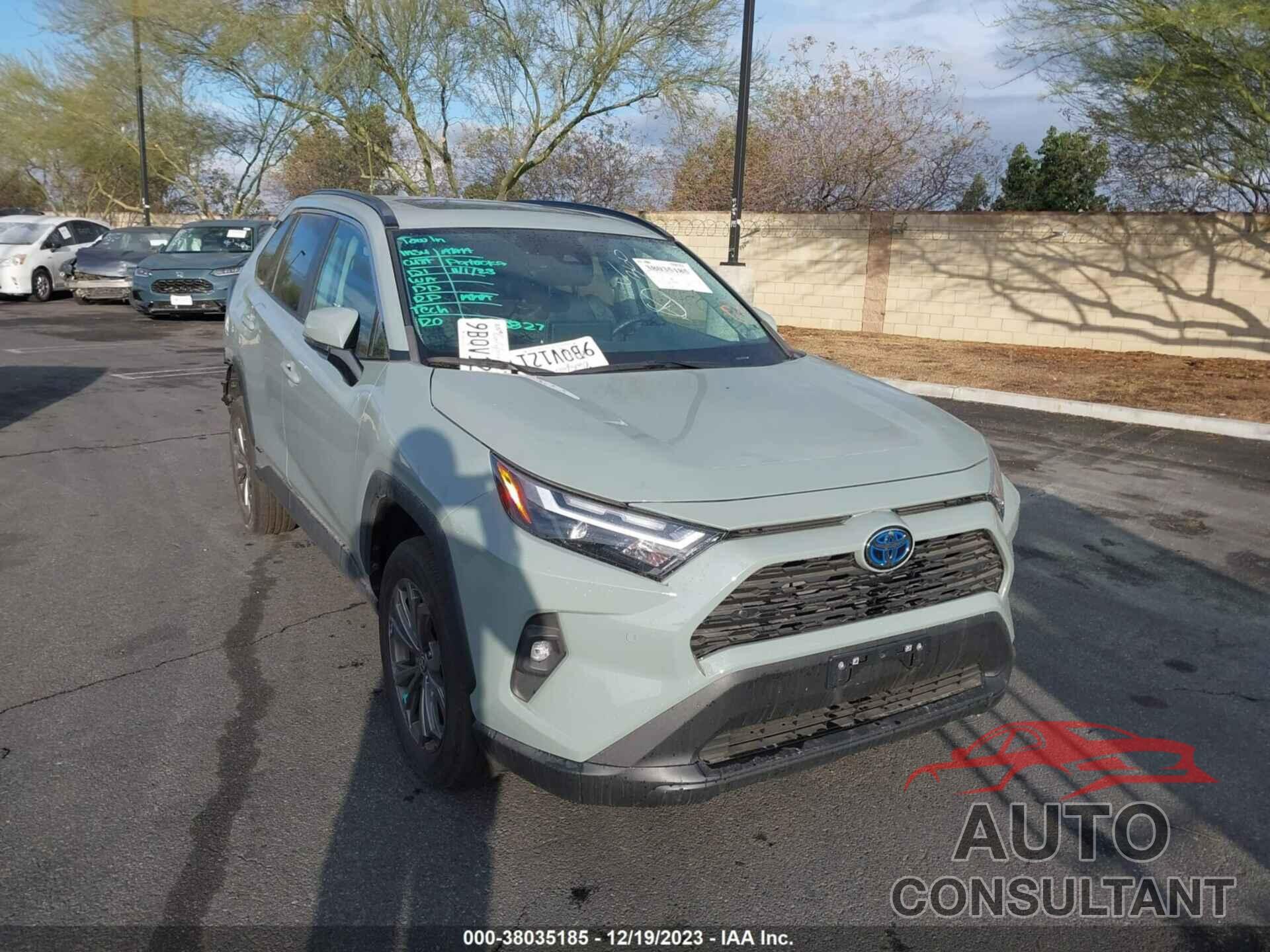 TOYOTA RAV4 2022 - 2T3B6RFV8NW037833