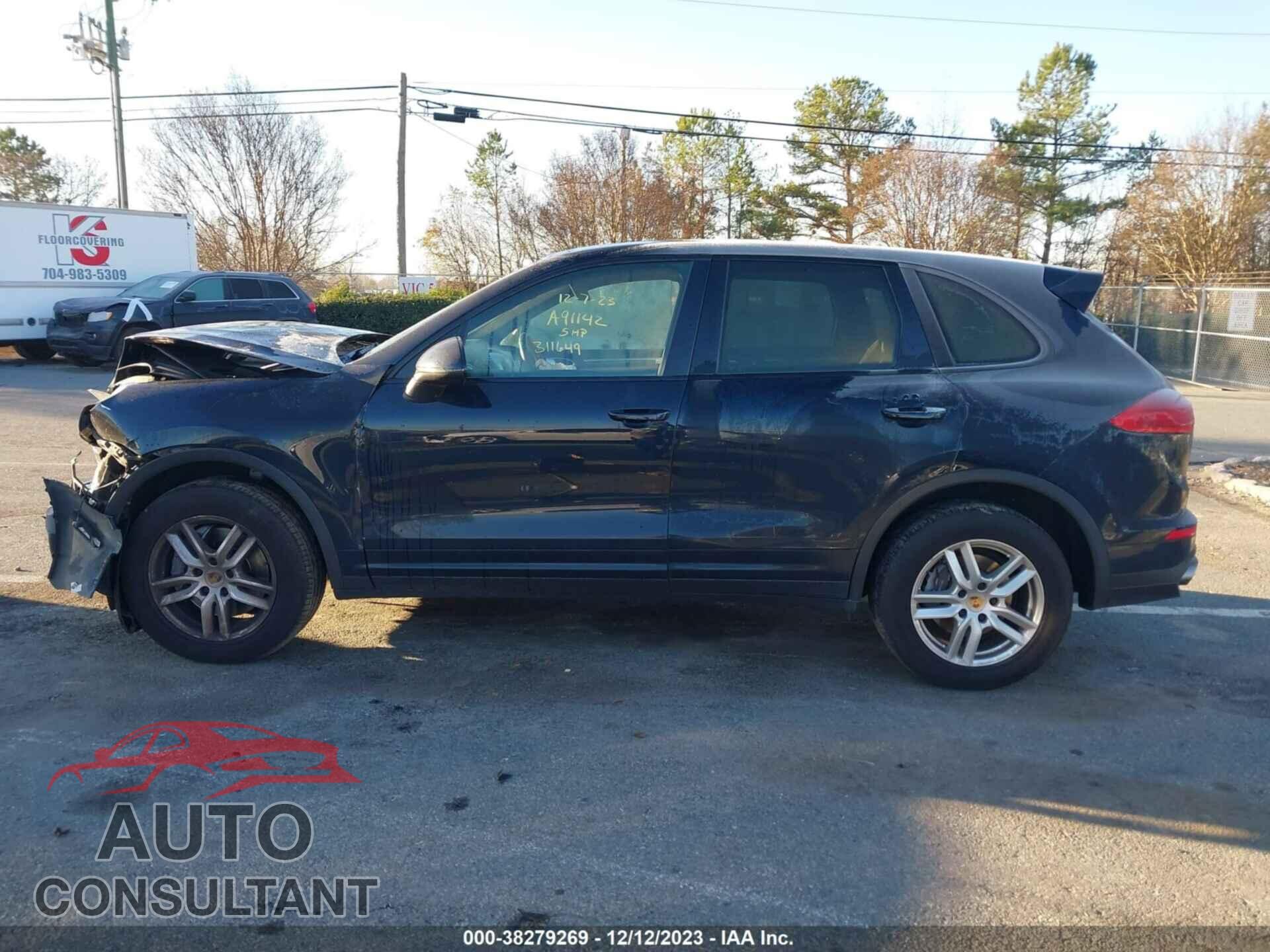PORSCHE CAYENNE 2017 - WP1AA2A26HKA91142