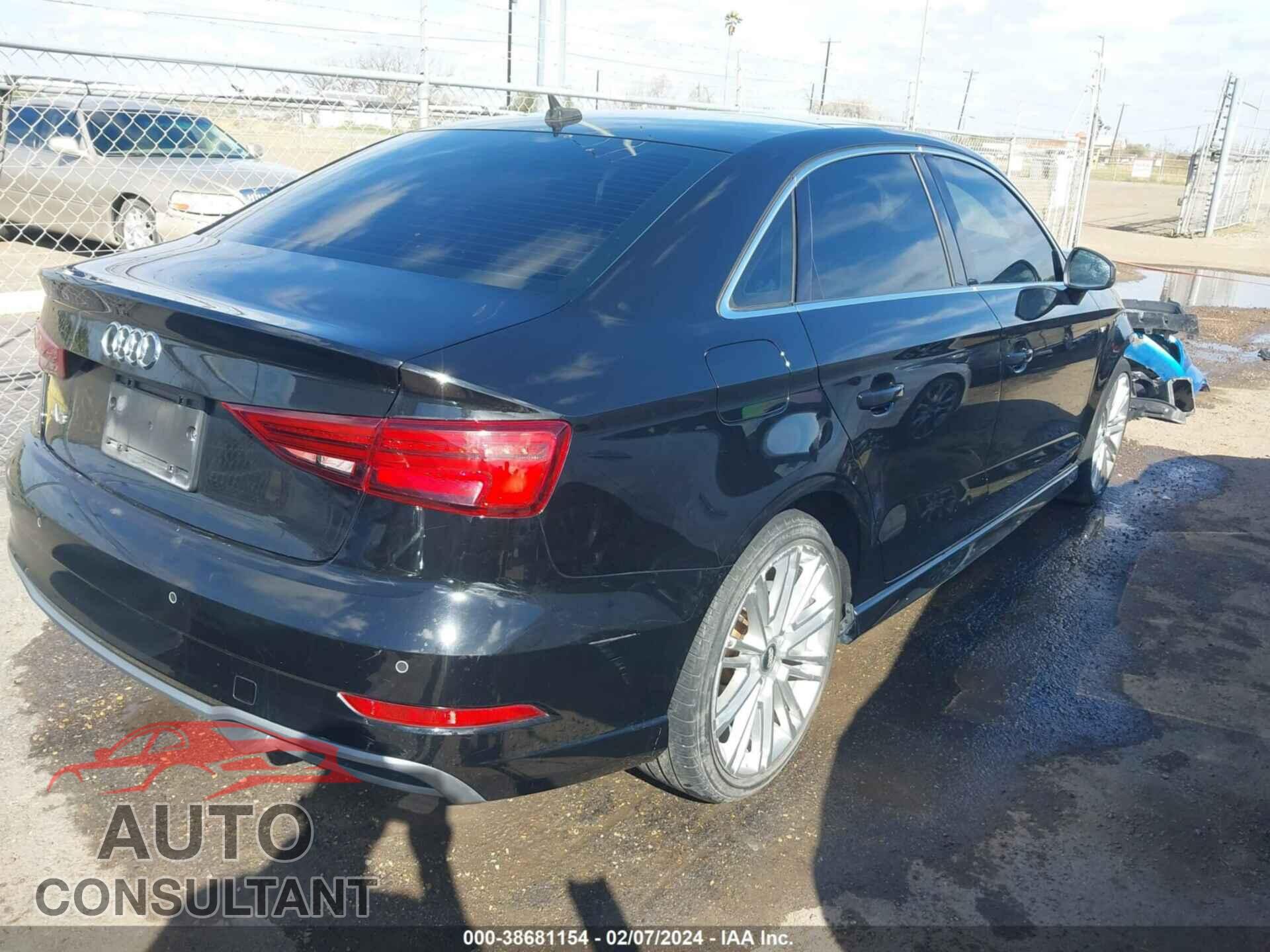 AUDI A3 2017 - WAUGUGFF6H1069320