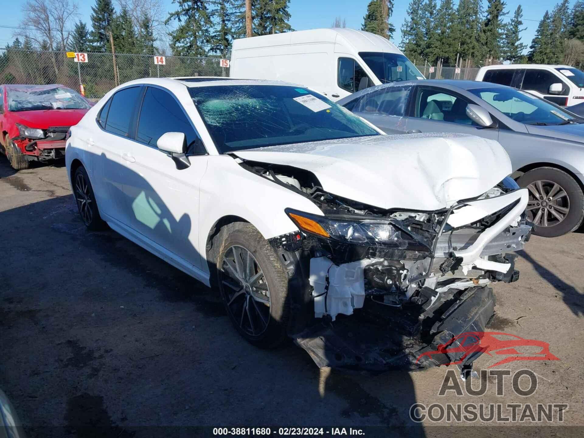 TOYOTA CAMRY 2023 - 4T1T11AK4PU158775