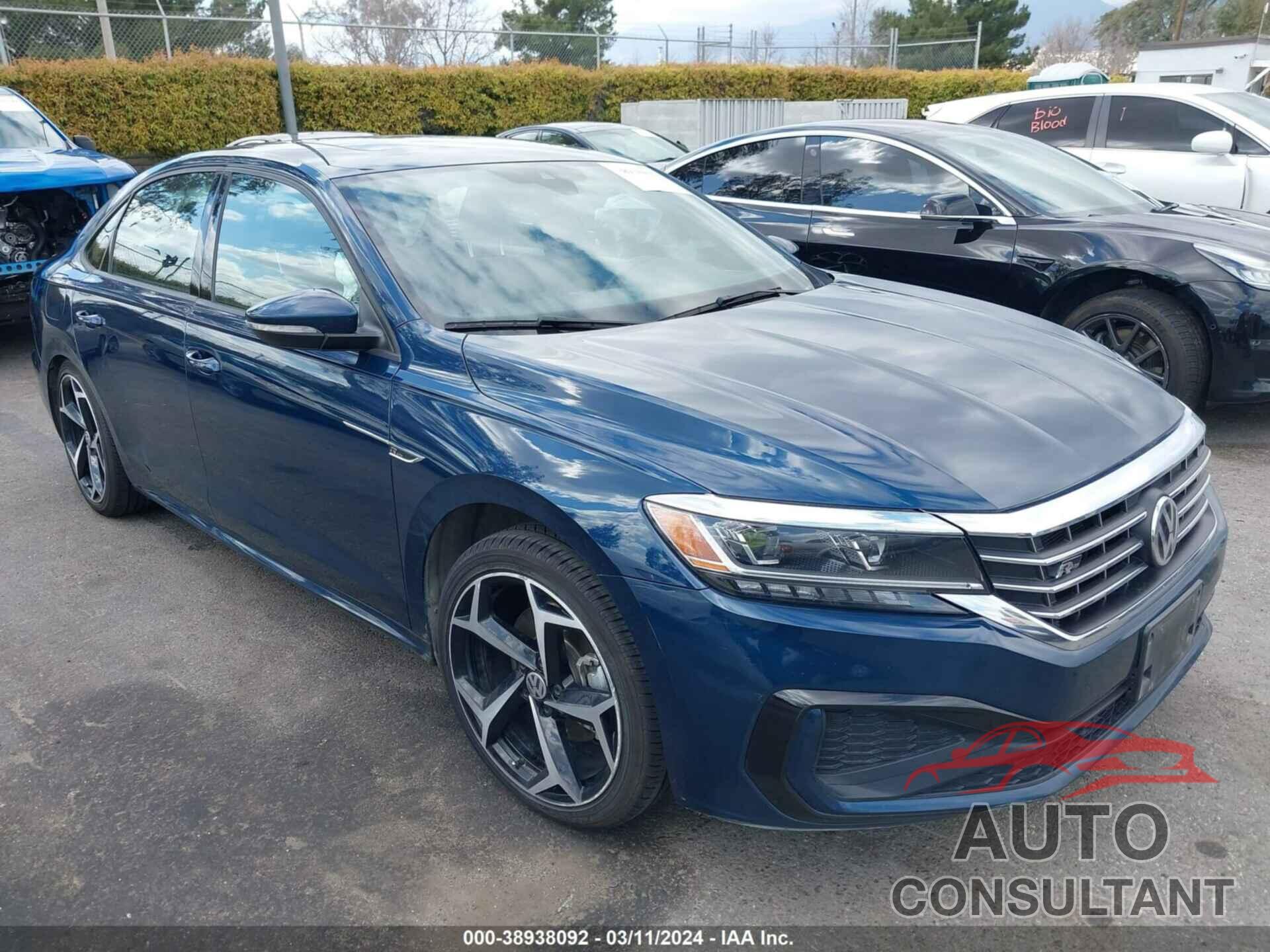 VOLKSWAGEN PASSAT 2021 - 1VWMA7A37MC013460