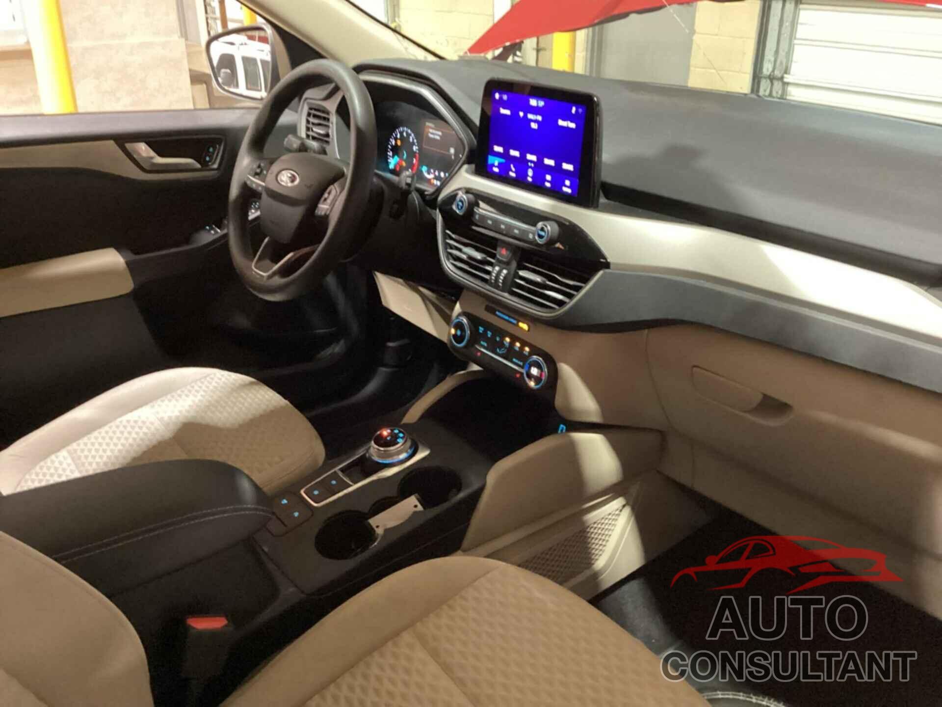 FORD ESCAPE 2020 - 1FMCU0G60LUA92134