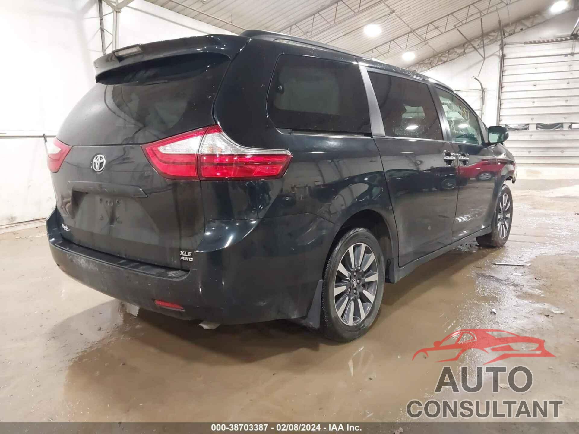 TOYOTA SIENNA 2019 - 5TDDZ3DC2KS215098