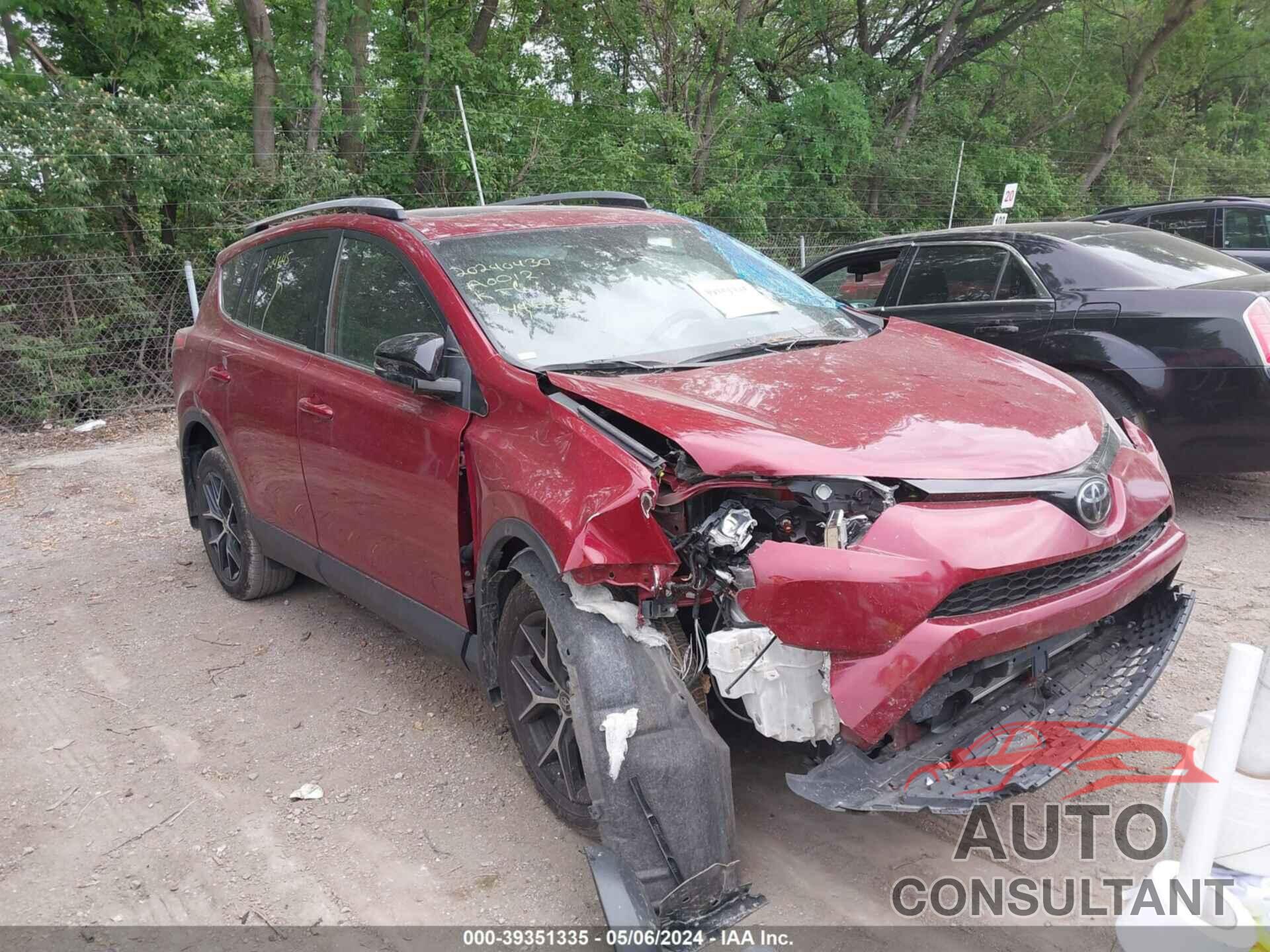 TOYOTA RAV4 2018 - JTMJFREV6JD244645