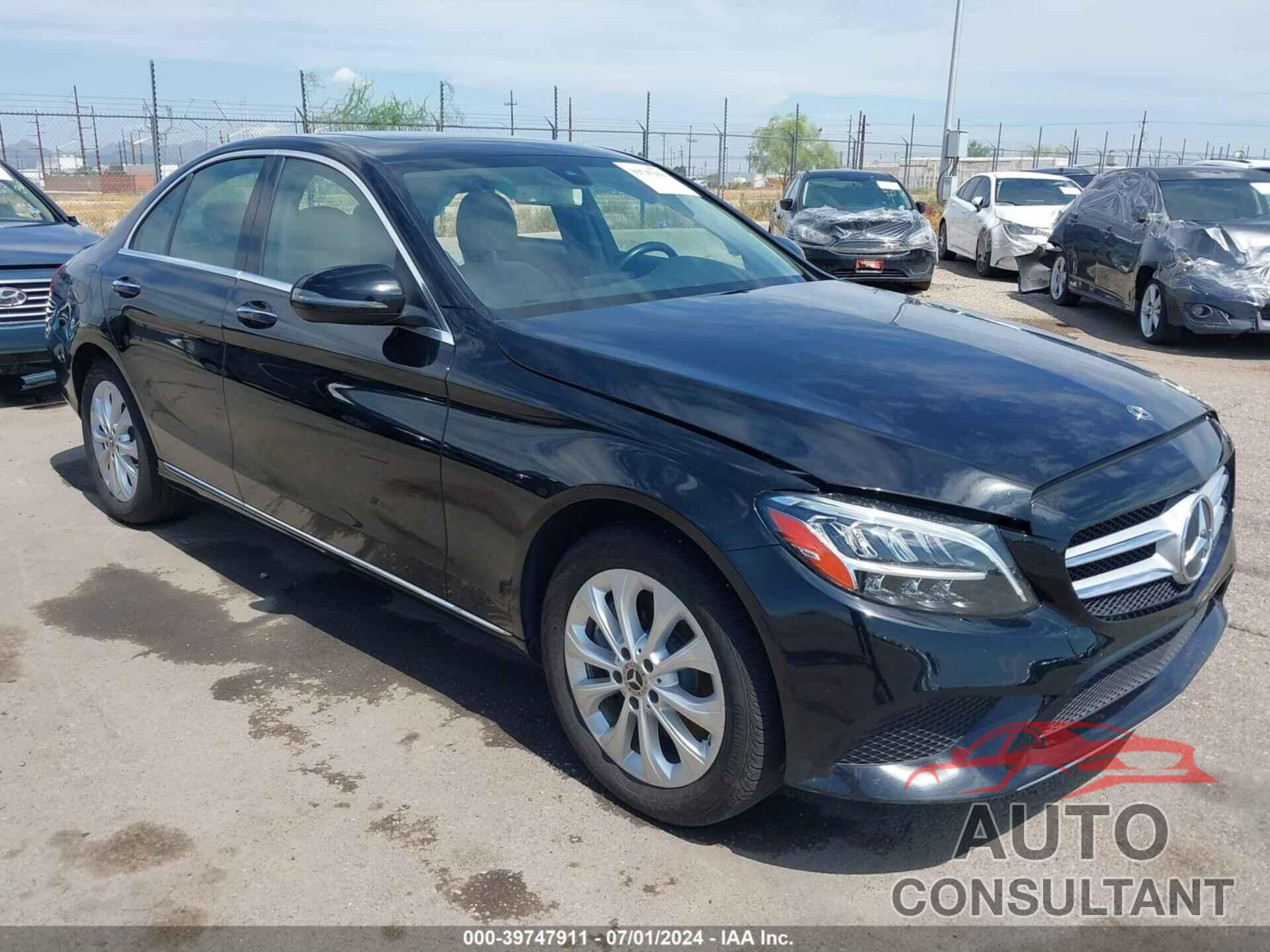 MERCEDES-BENZ C 300 2019 - 55SWF8EB4KU301410