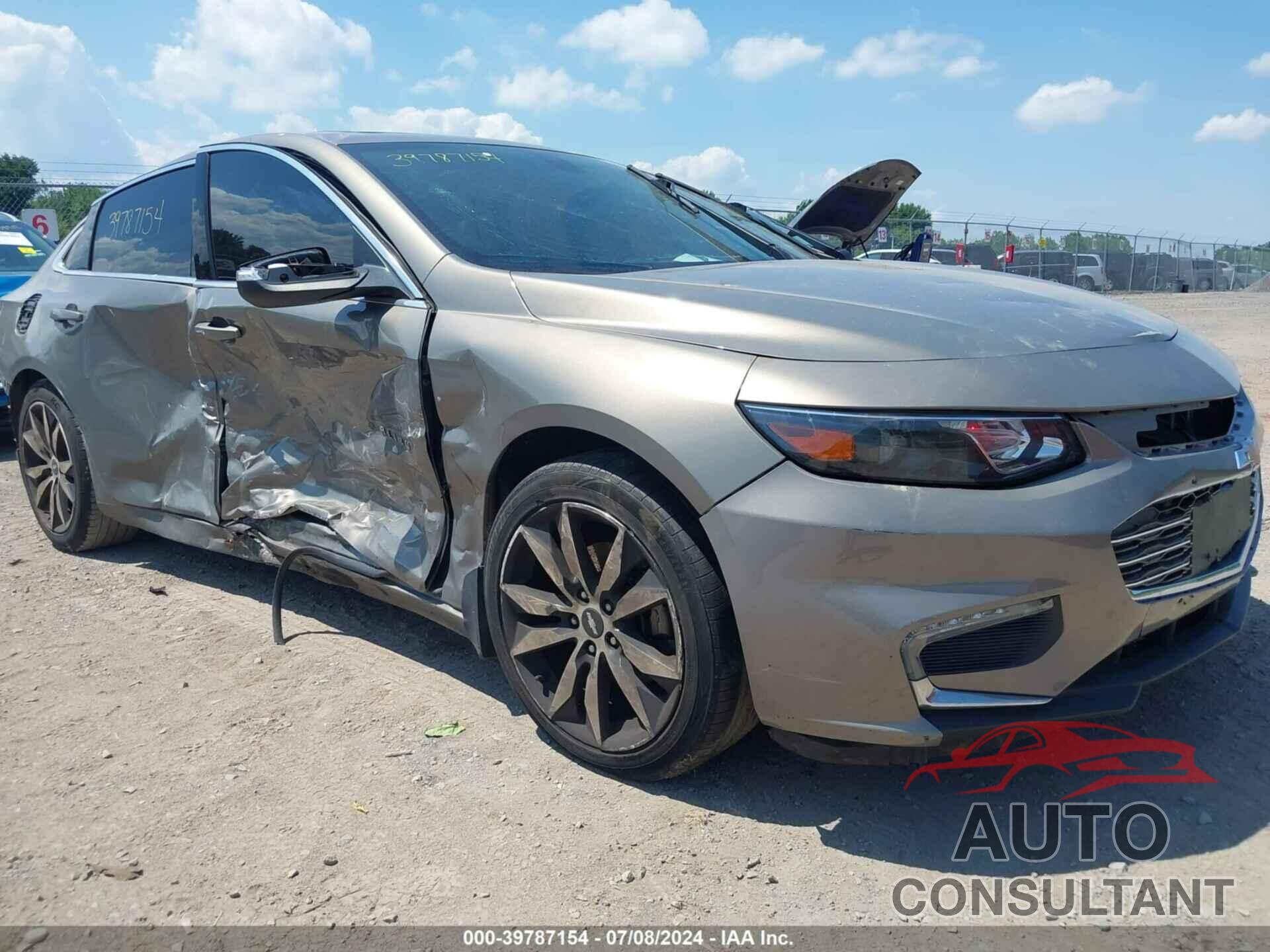 CHEVROLET MALIBU 2017 - 1G1ZE5ST7HF192015