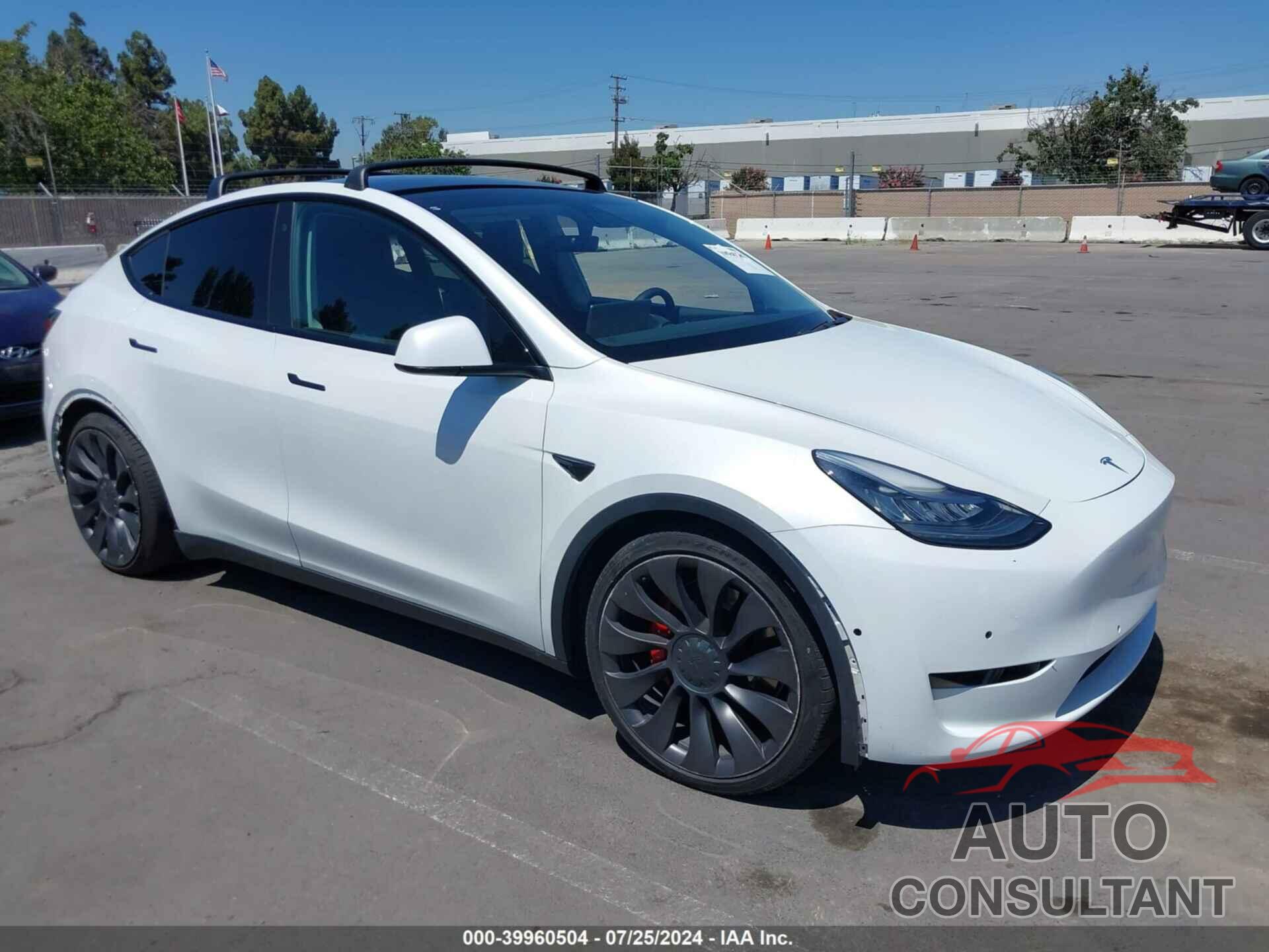 TESLA MODEL Y 2020 - 5YJYGDEF1LF058739