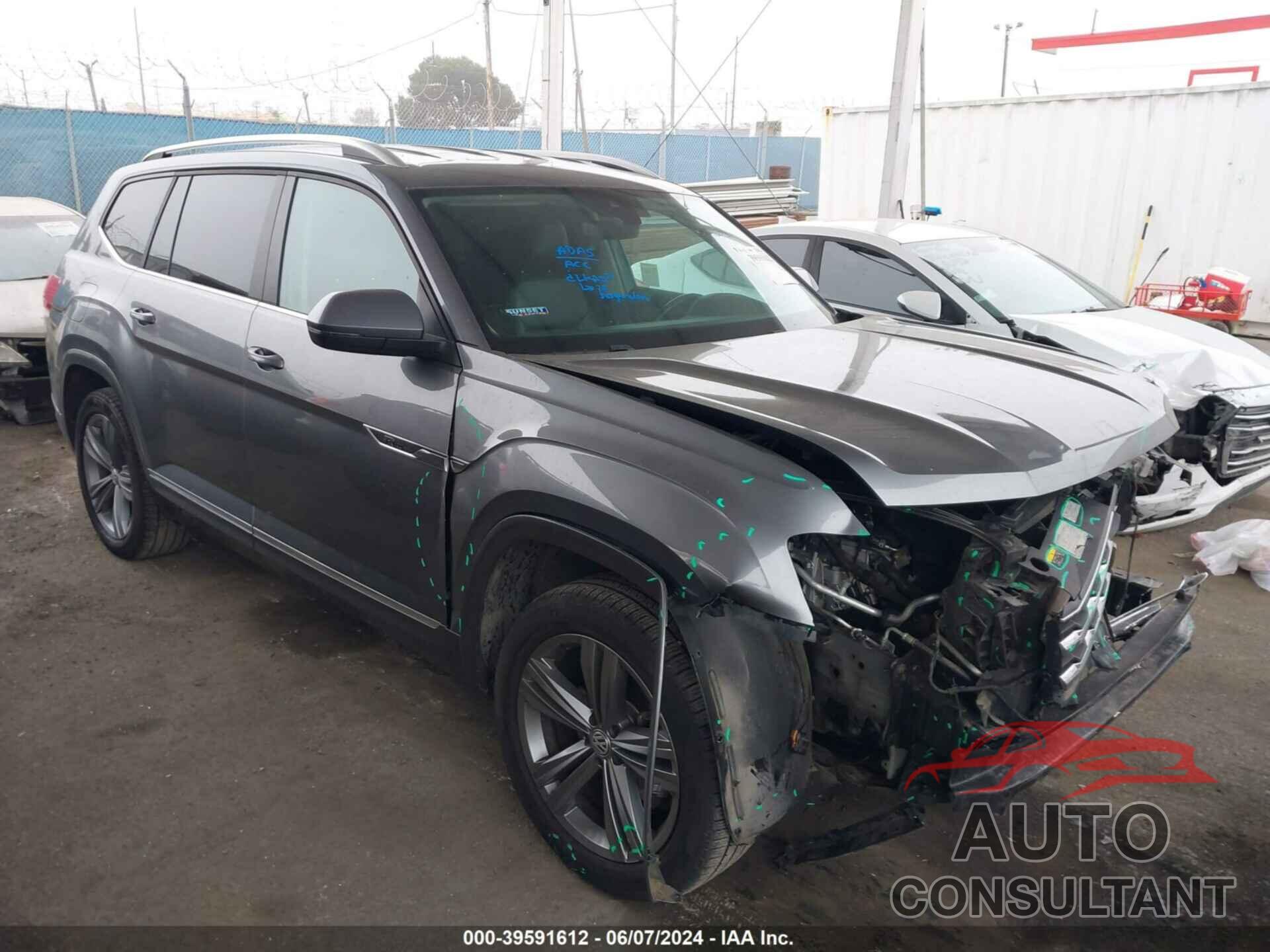 VOLKSWAGEN ATLAS 2019 - 1V2XR2CA9KC523165