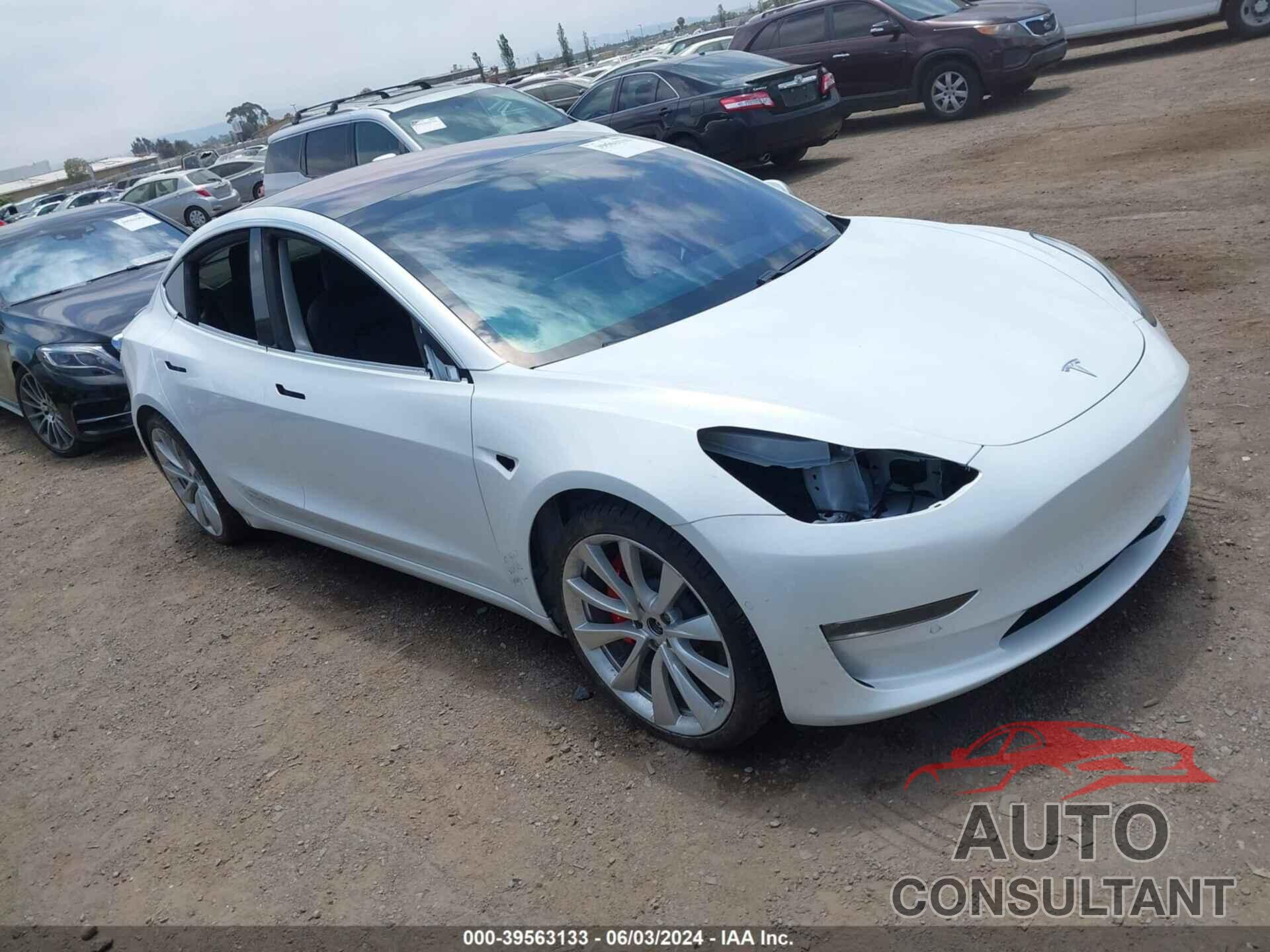 TESLA MODEL 3 2018 - 5YJ3E1EB8JF180281