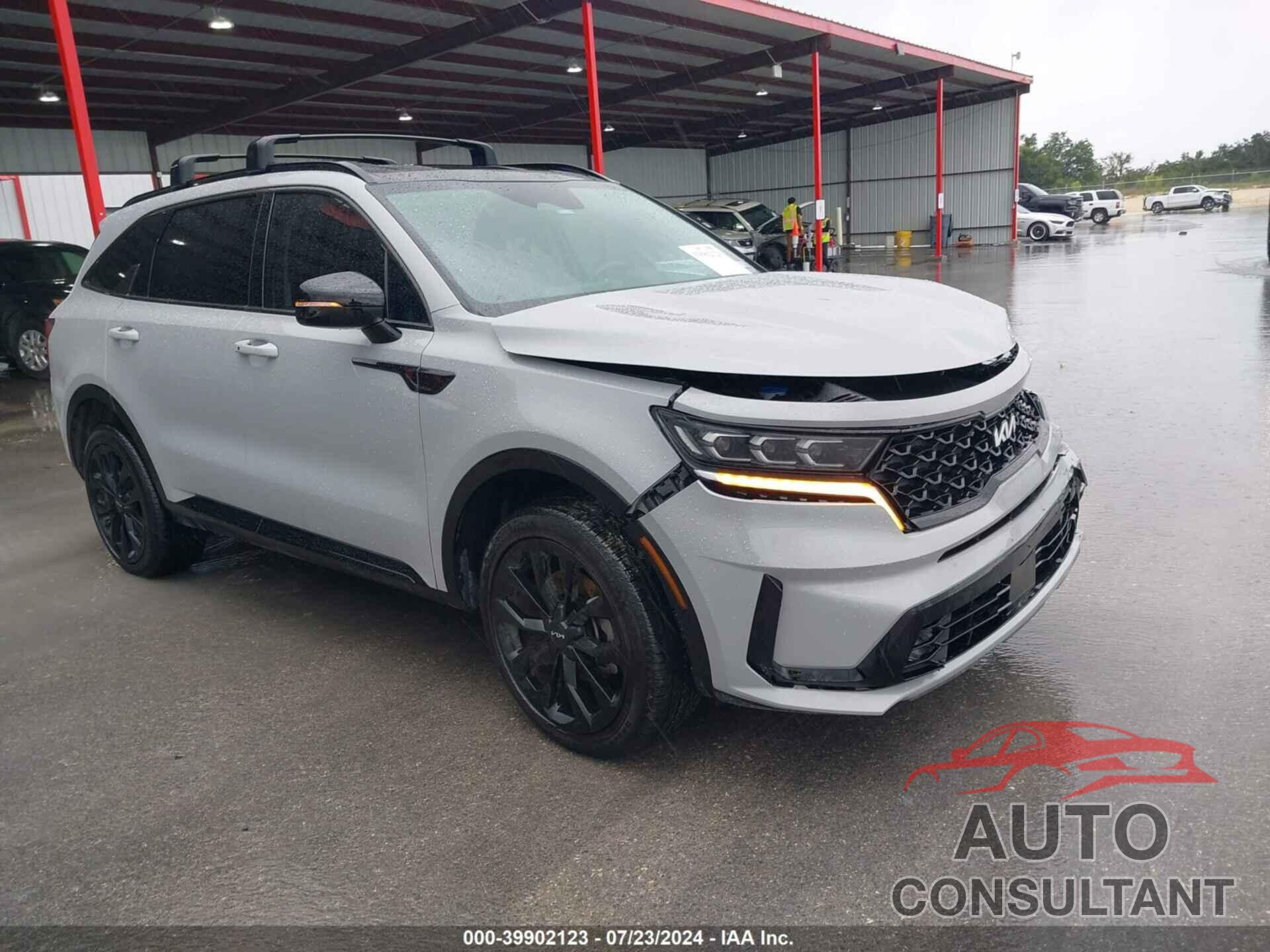 KIA SORENTO 2023 - 5XYRK4LF2PG237599