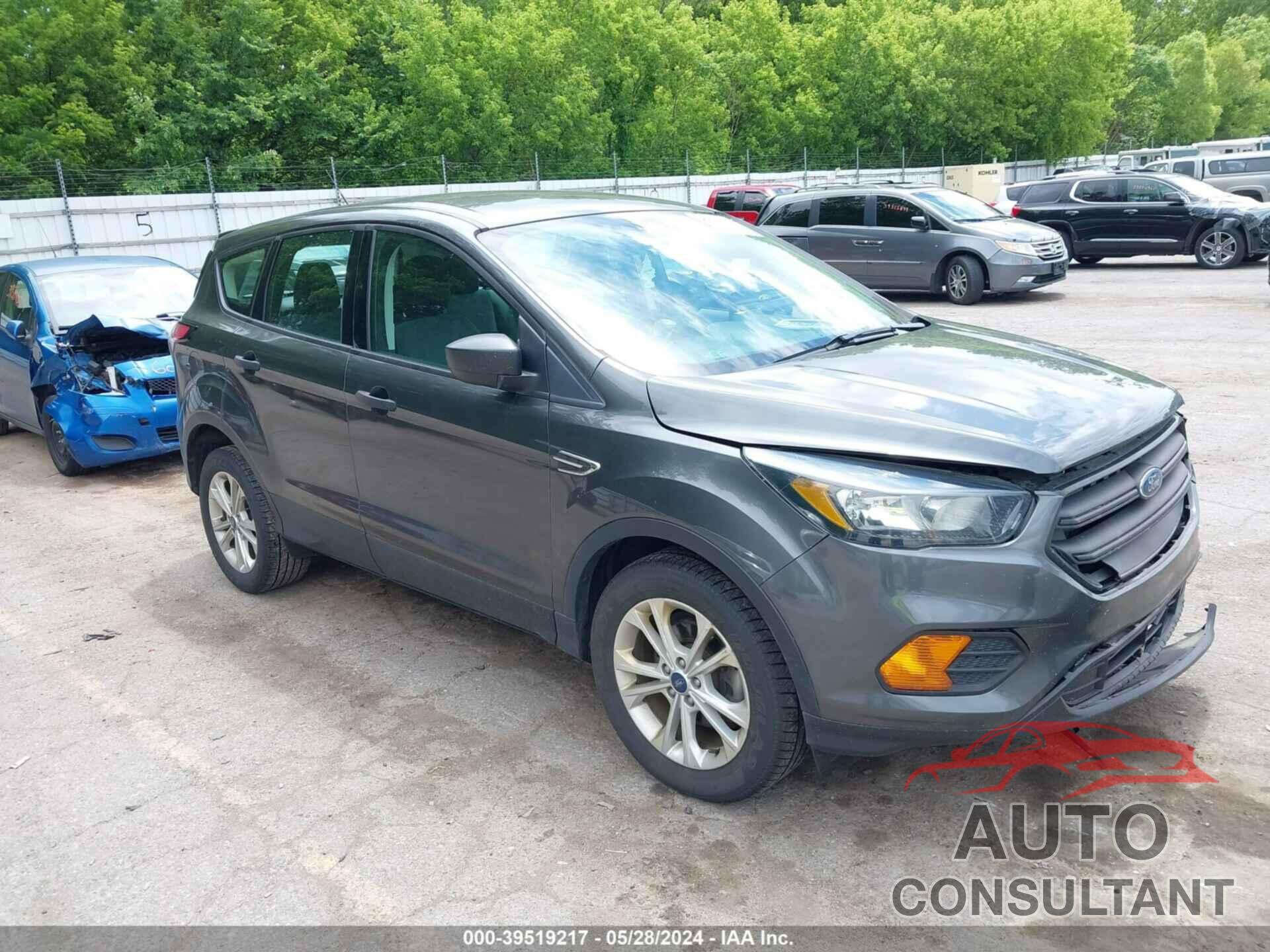 FORD ESCAPE 2018 - 1FMCU0F77JUB41532