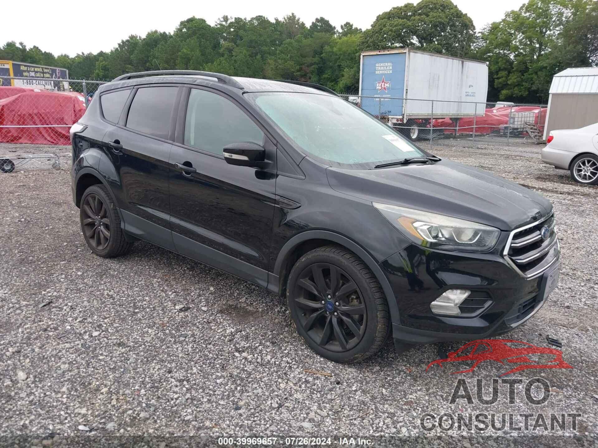 FORD ESCAPE 2017 - 1FMCU0JD4HUA75108