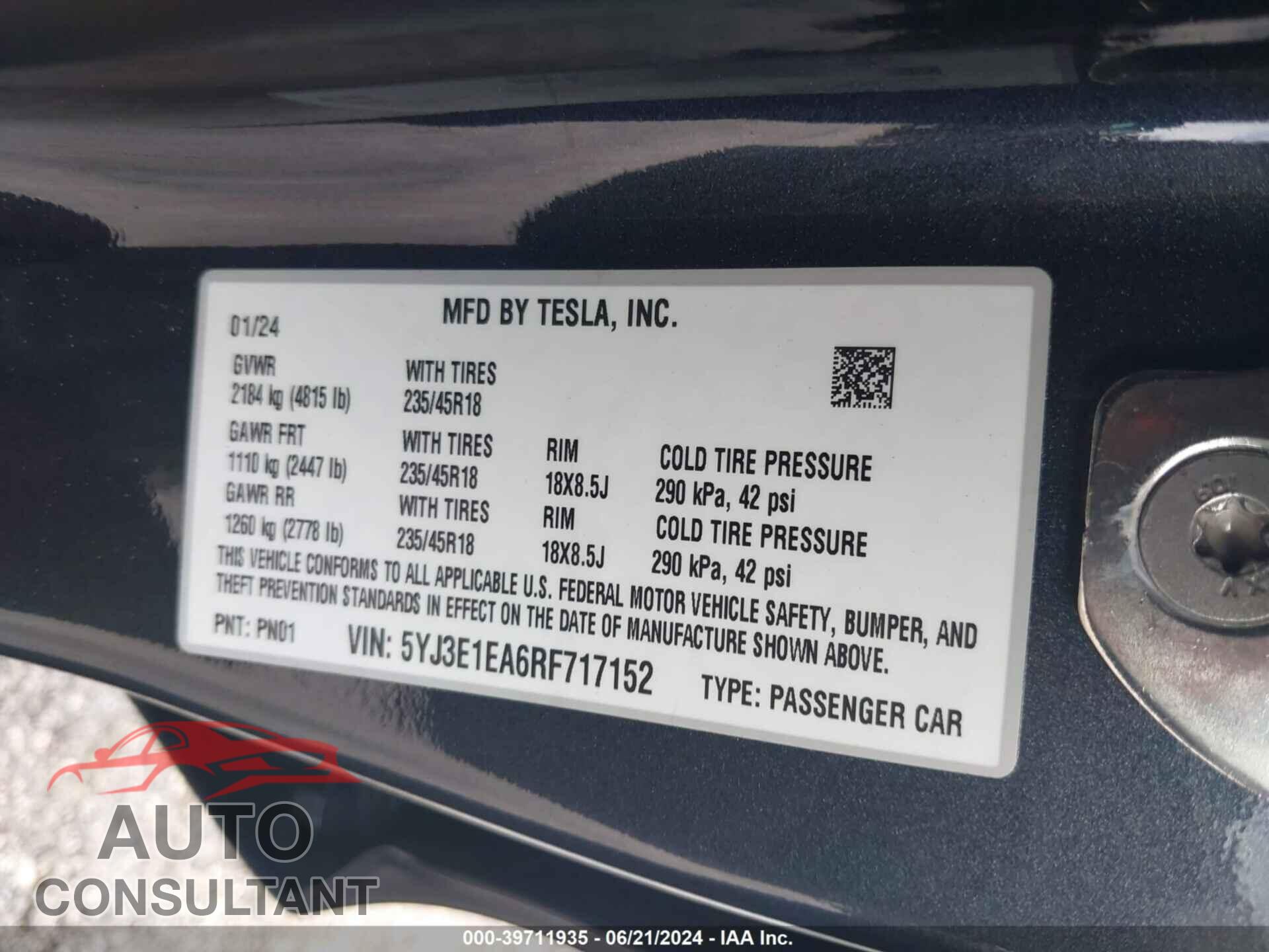 TESLA MODEL 3 2024 - 5YJ3E1EA6RF717152