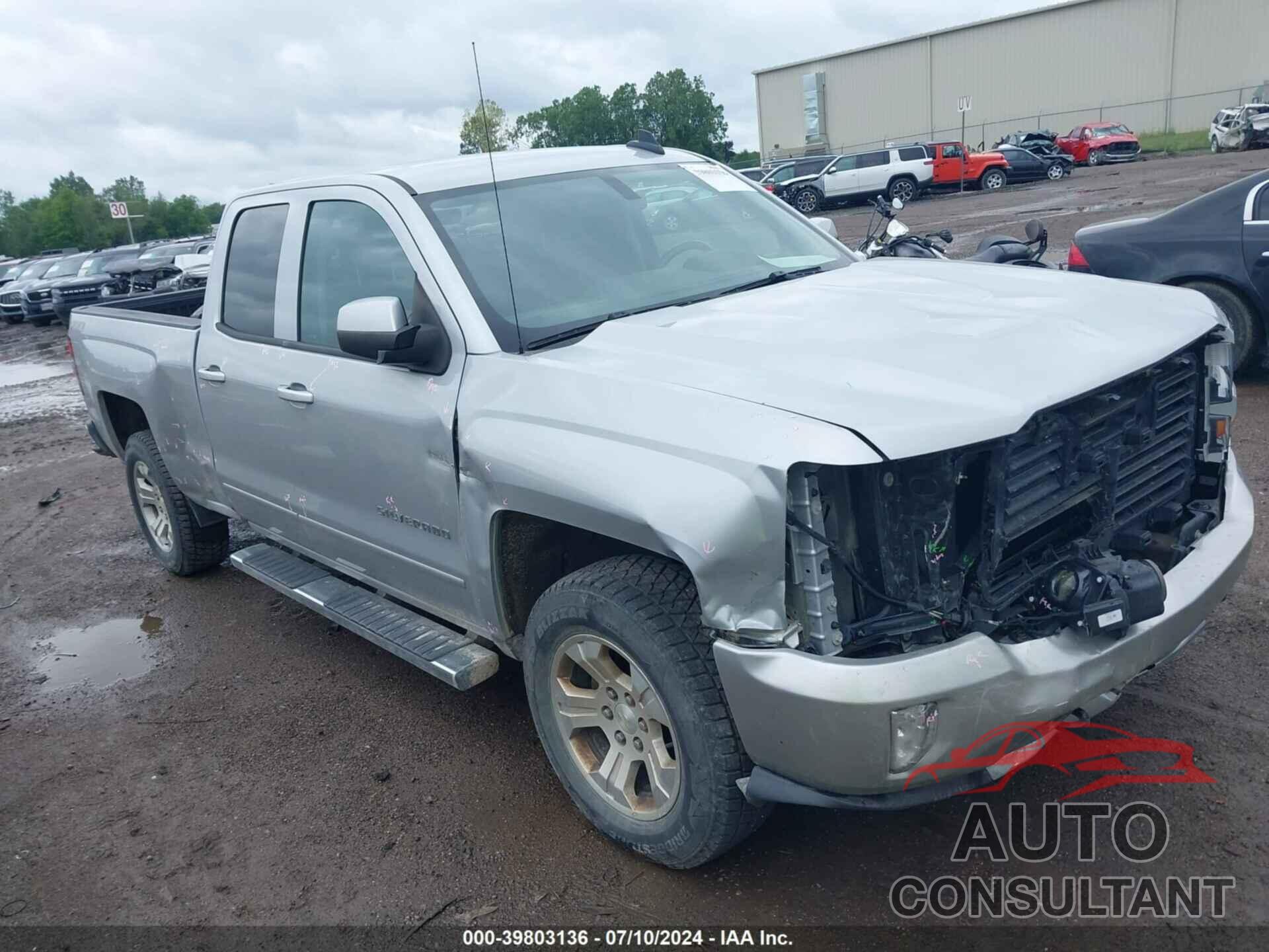 CHEVROLET SILVERADO 1500 2017 - 1GCVKREH8HZ108361