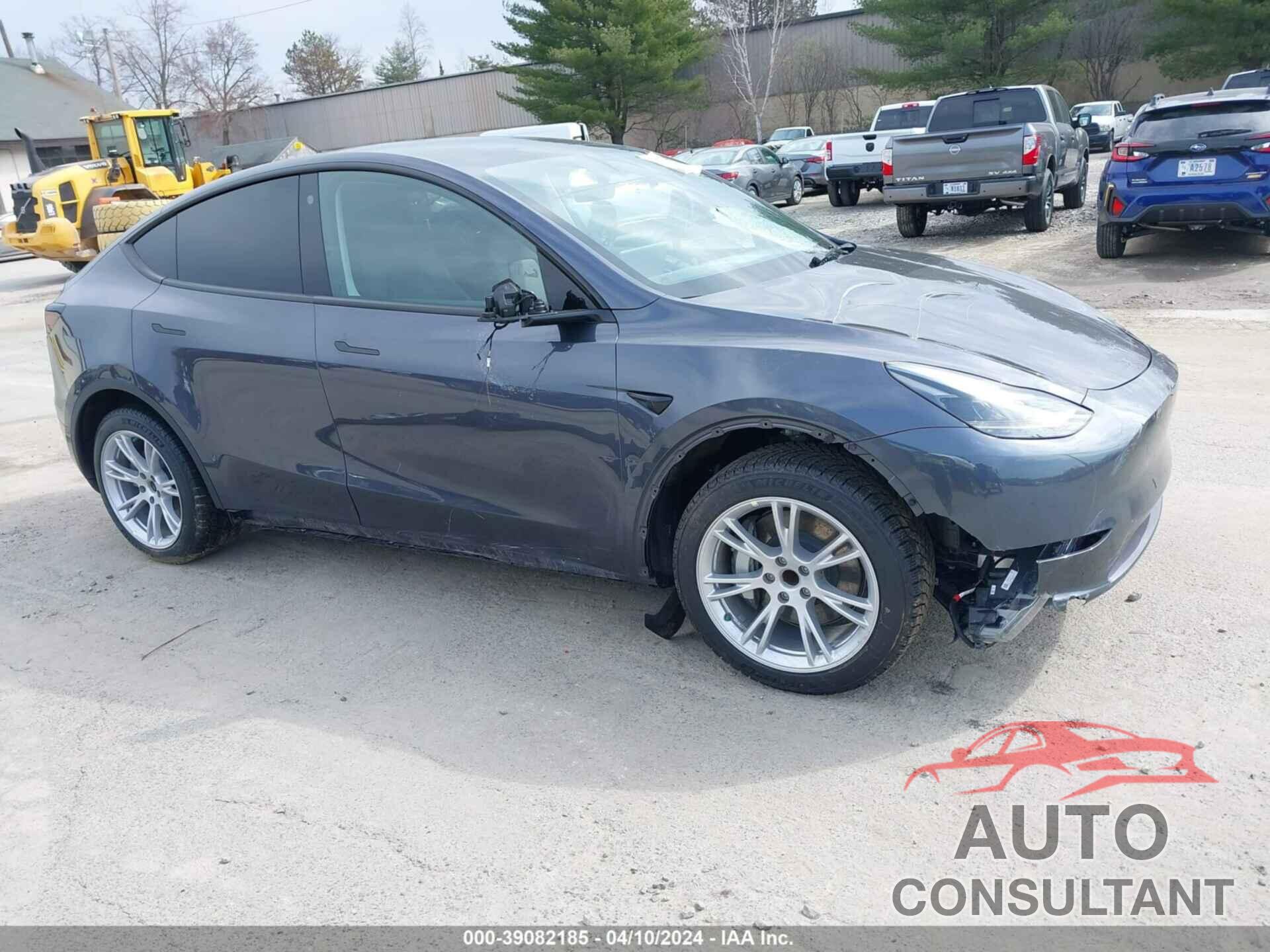 TESLA MODEL Y 2023 - LRWYGDFD8PC222100