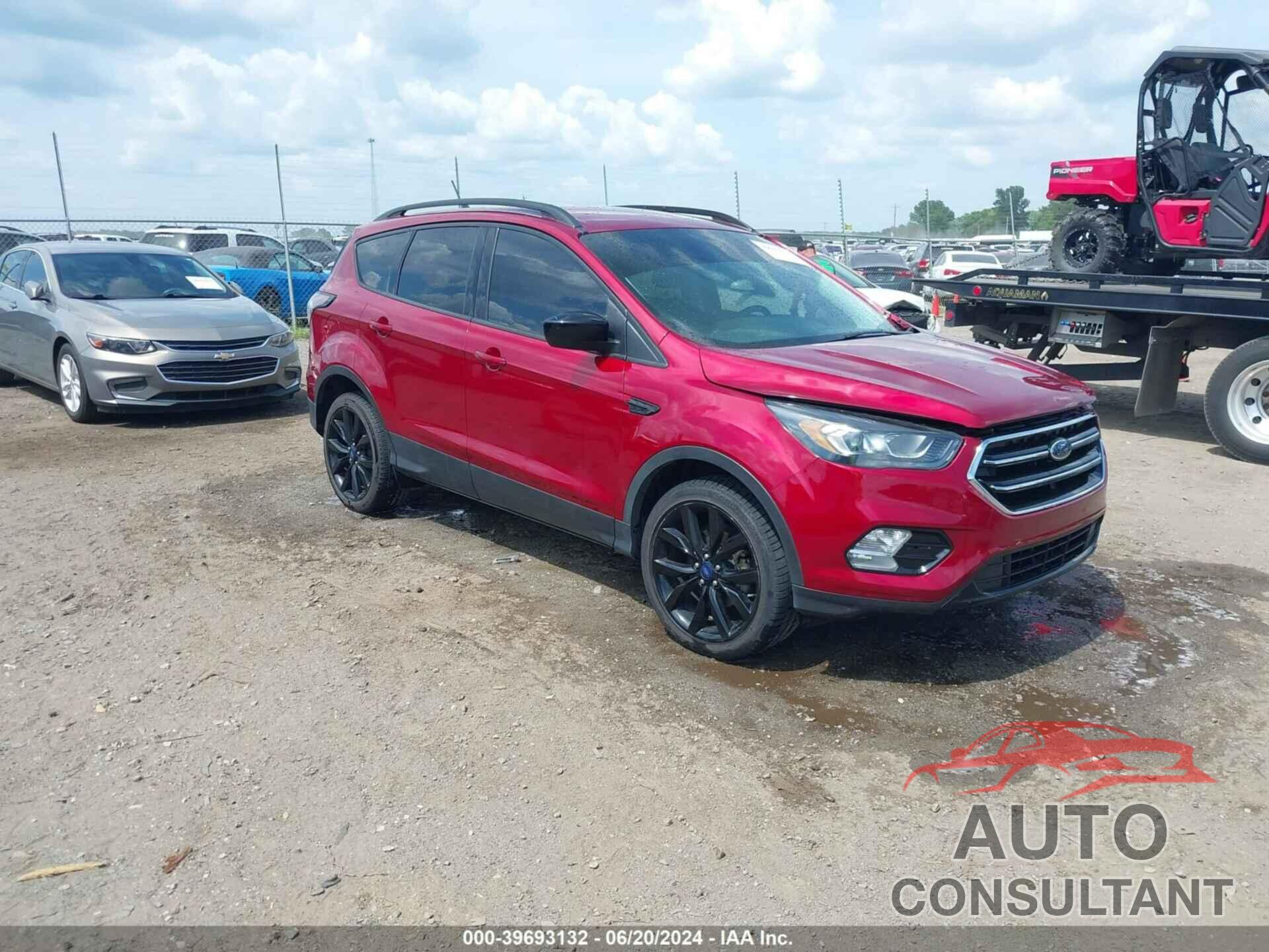 FORD ESCAPE 2018 - 1FMCU0GDXJUA79144