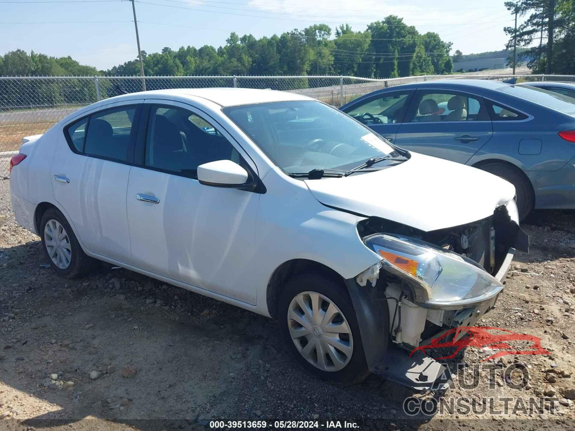 NISSAN VERSA 2017 - 3N1CN7AP5HL842563